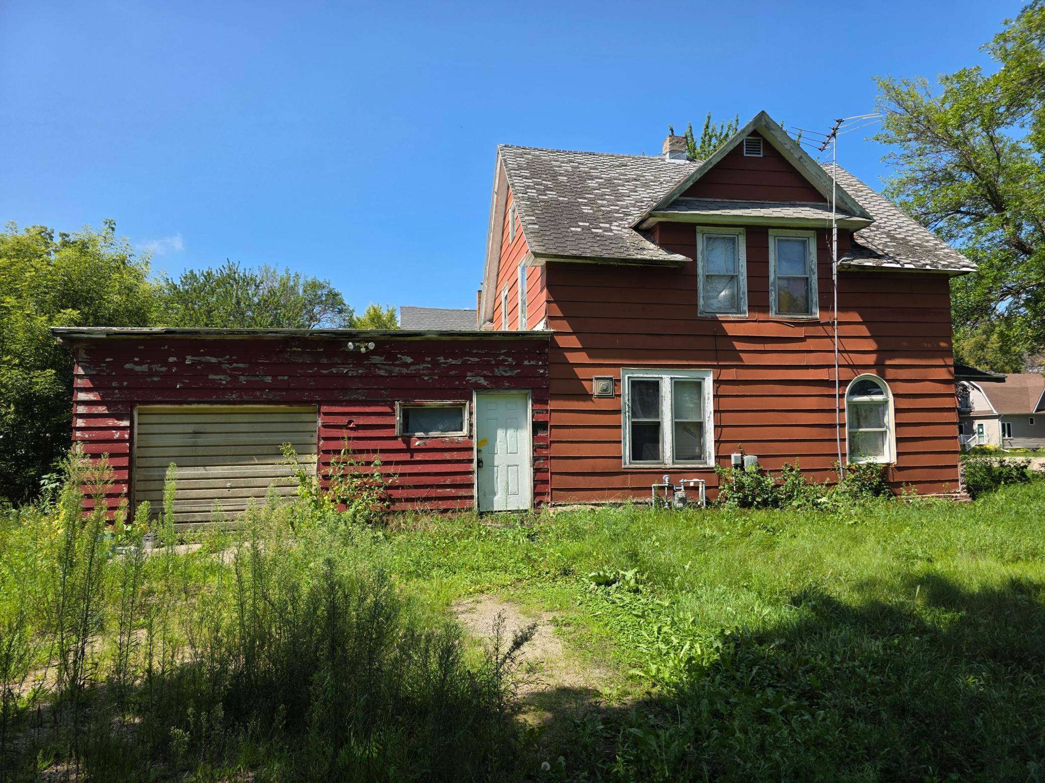 205 Main ST W, Clarks Grove, MN 56016