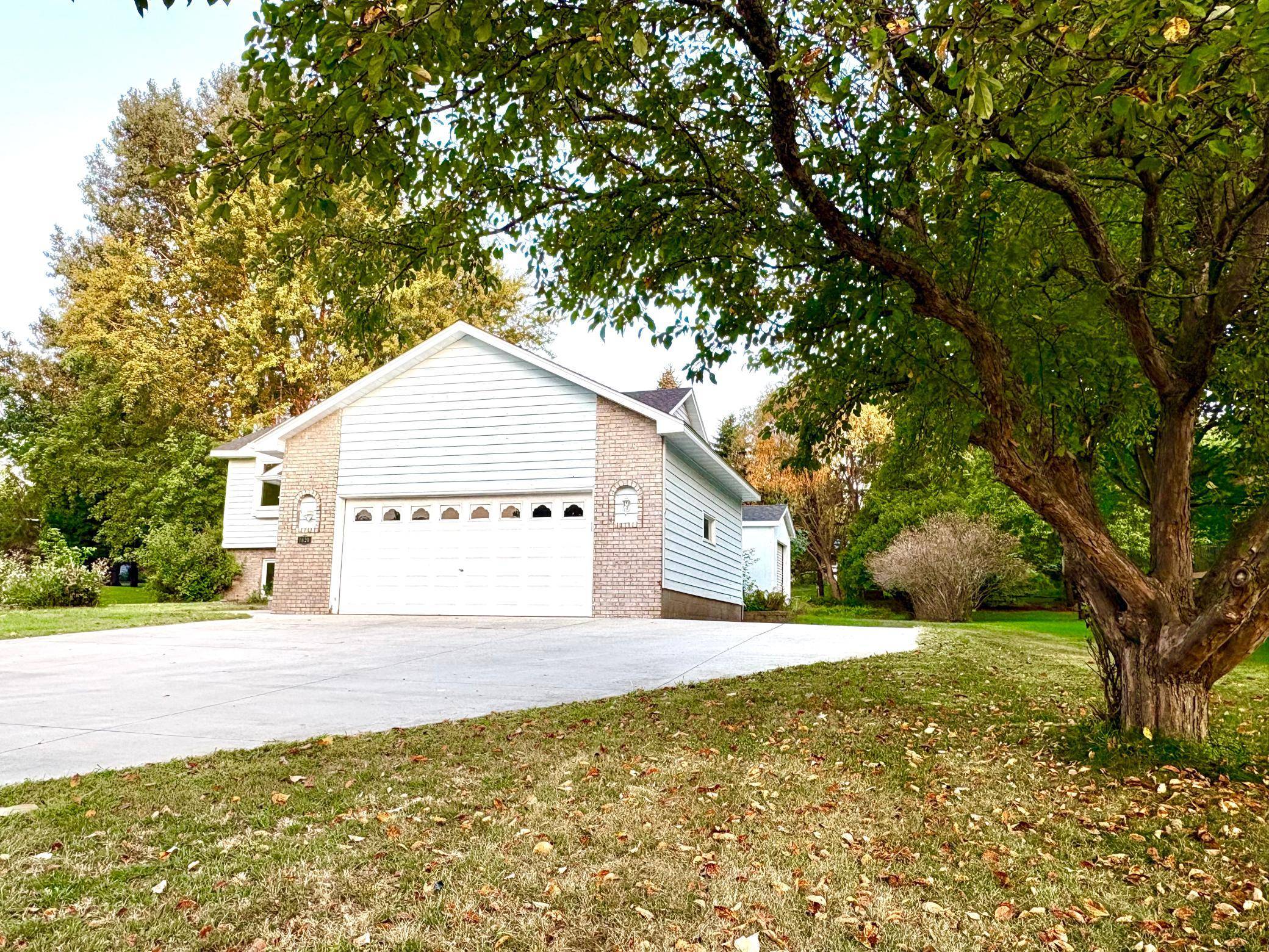 1827 Haller WAY, Saint Cloud, MN 56301
