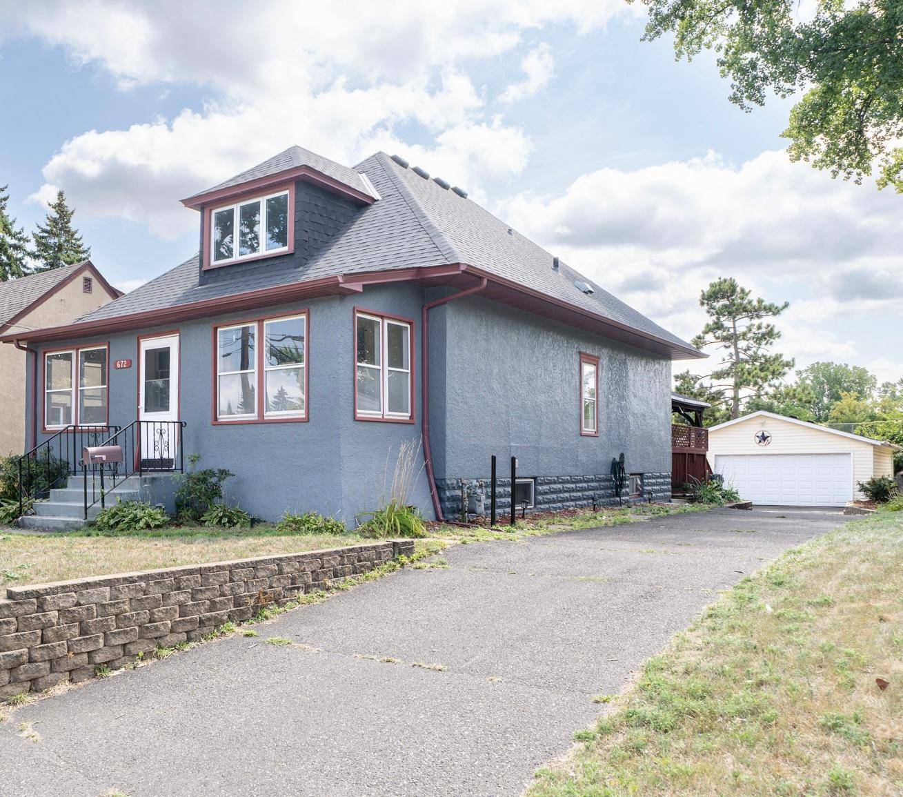 672 Maryland AVE W, Saint Paul, MN 55117