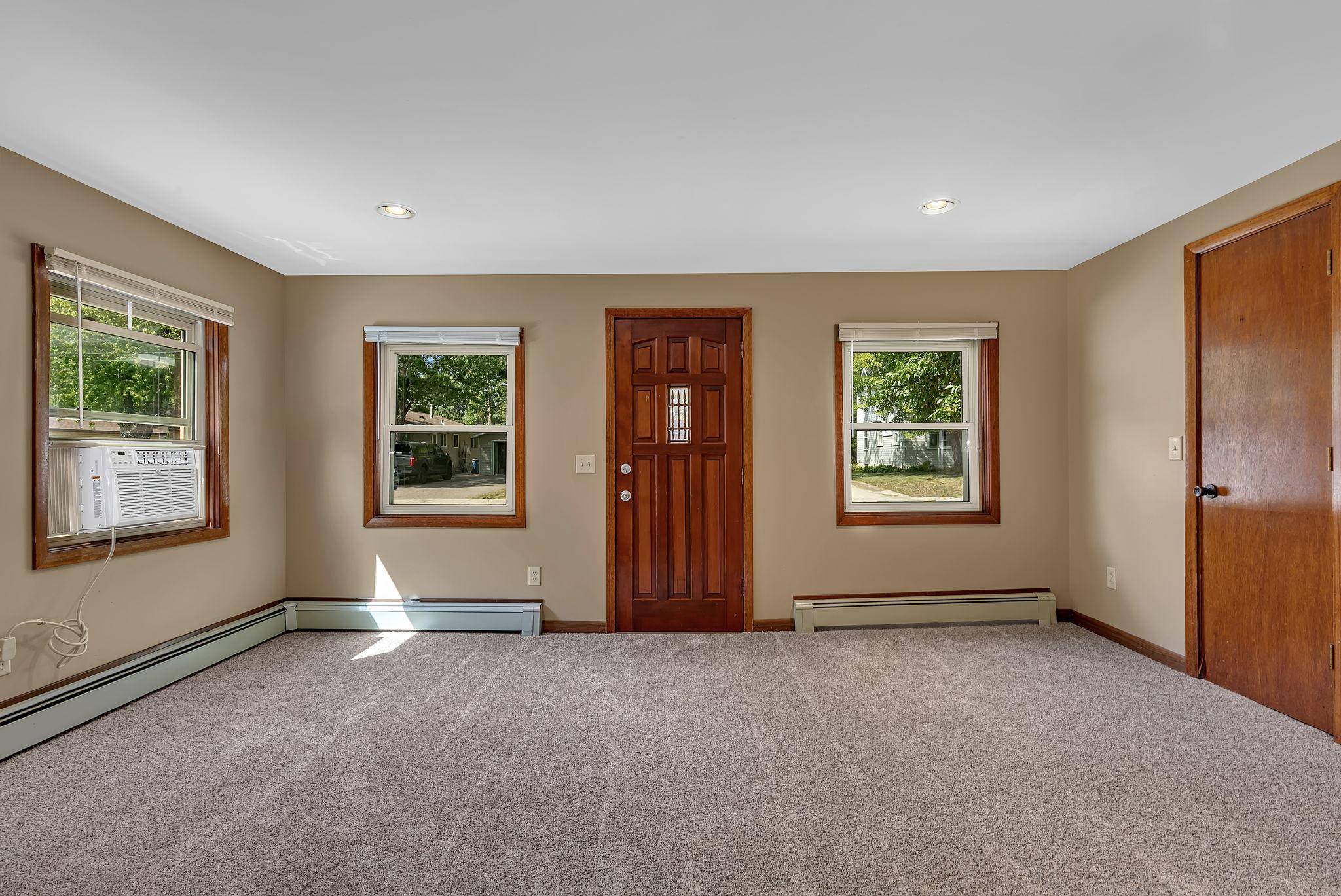 316 6th ST S, Sauk Rapids, MN 56379