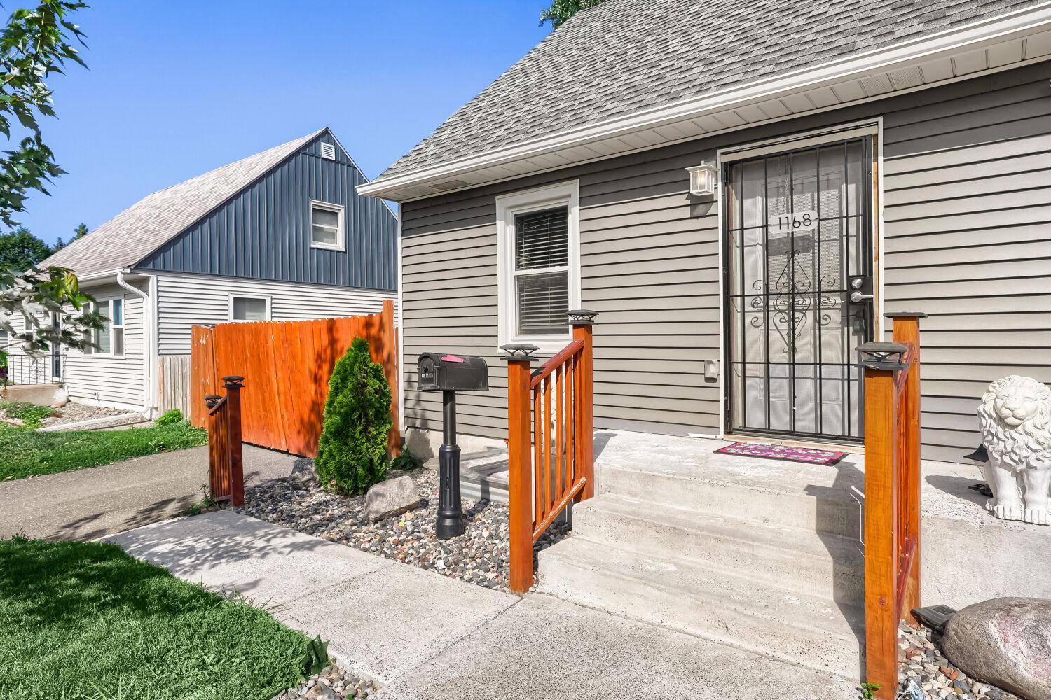 1168 Kruse ST, West Saint Paul, MN 55118