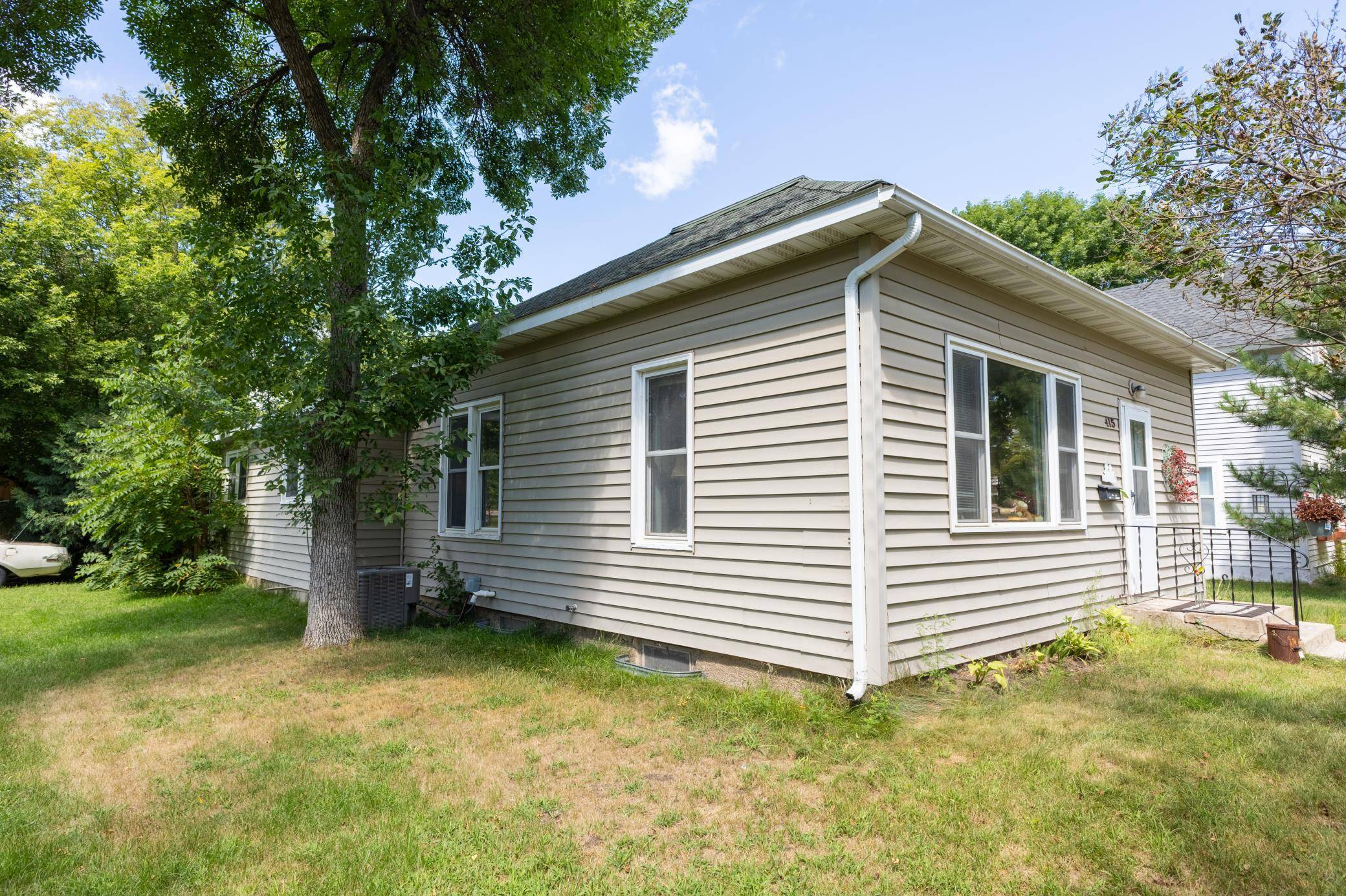 415 3rd ST SE, Wadena, MN 56482