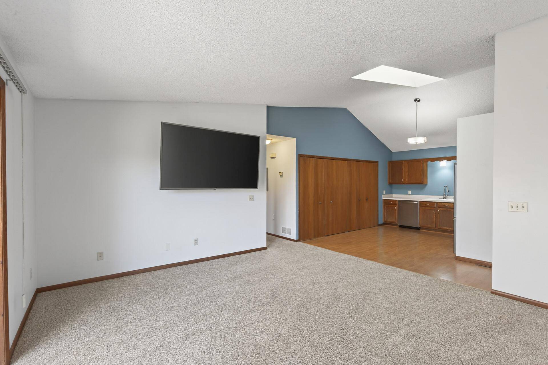 3306 Greenbrier ST #3306D, Vadnais Heights, MN 55127