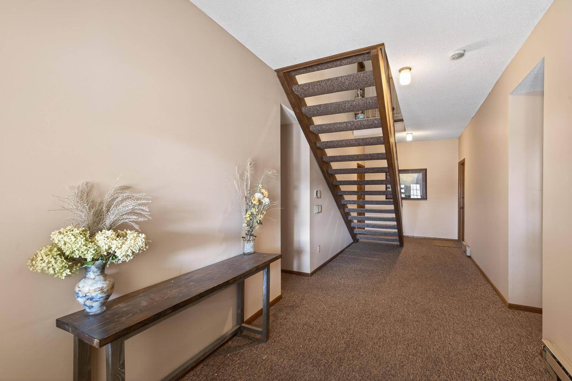 3306 Greenbrier ST #3306D, Vadnais Heights, MN 55127