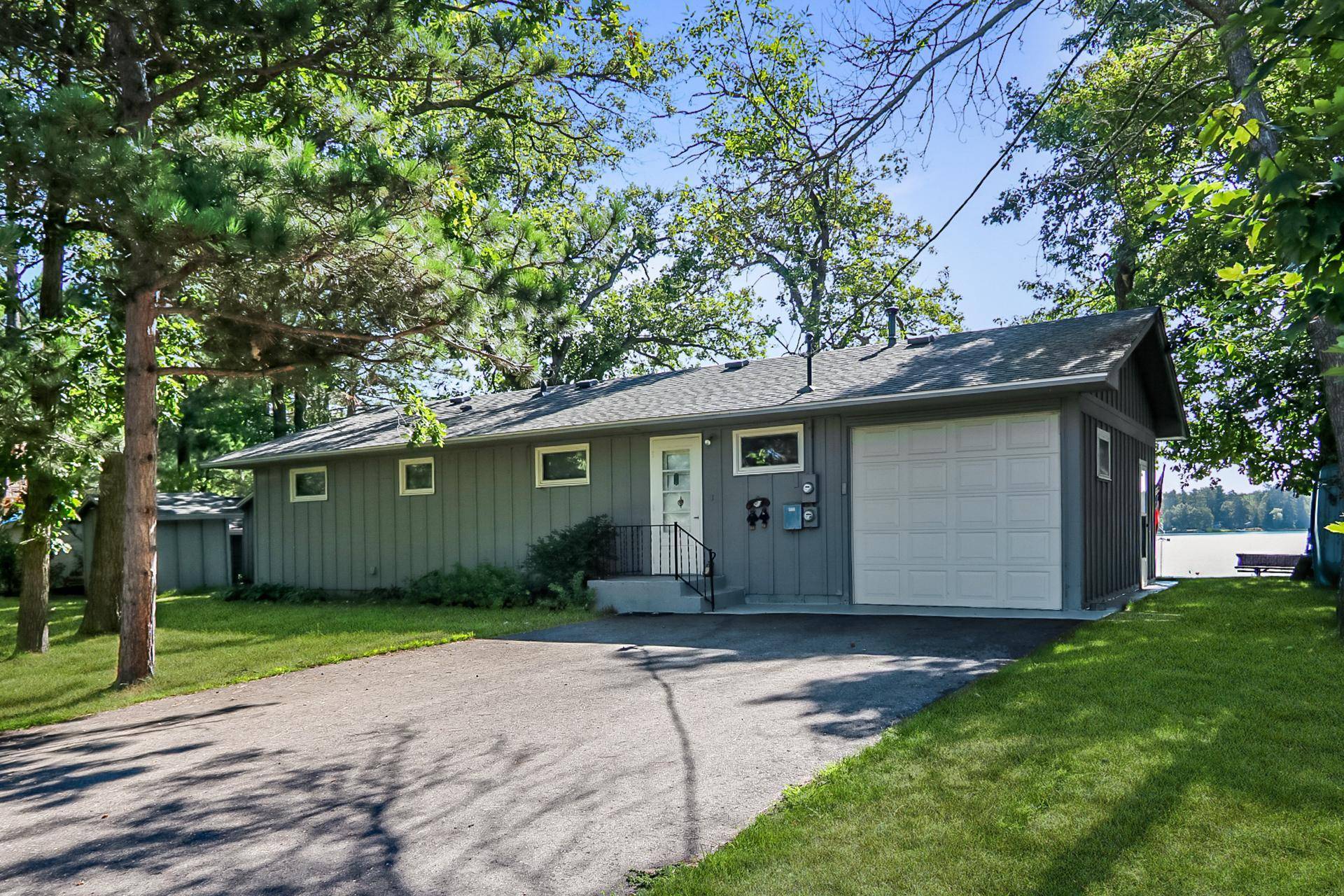 5553 Wilderness RD, Pequot Lakes, MN 56472