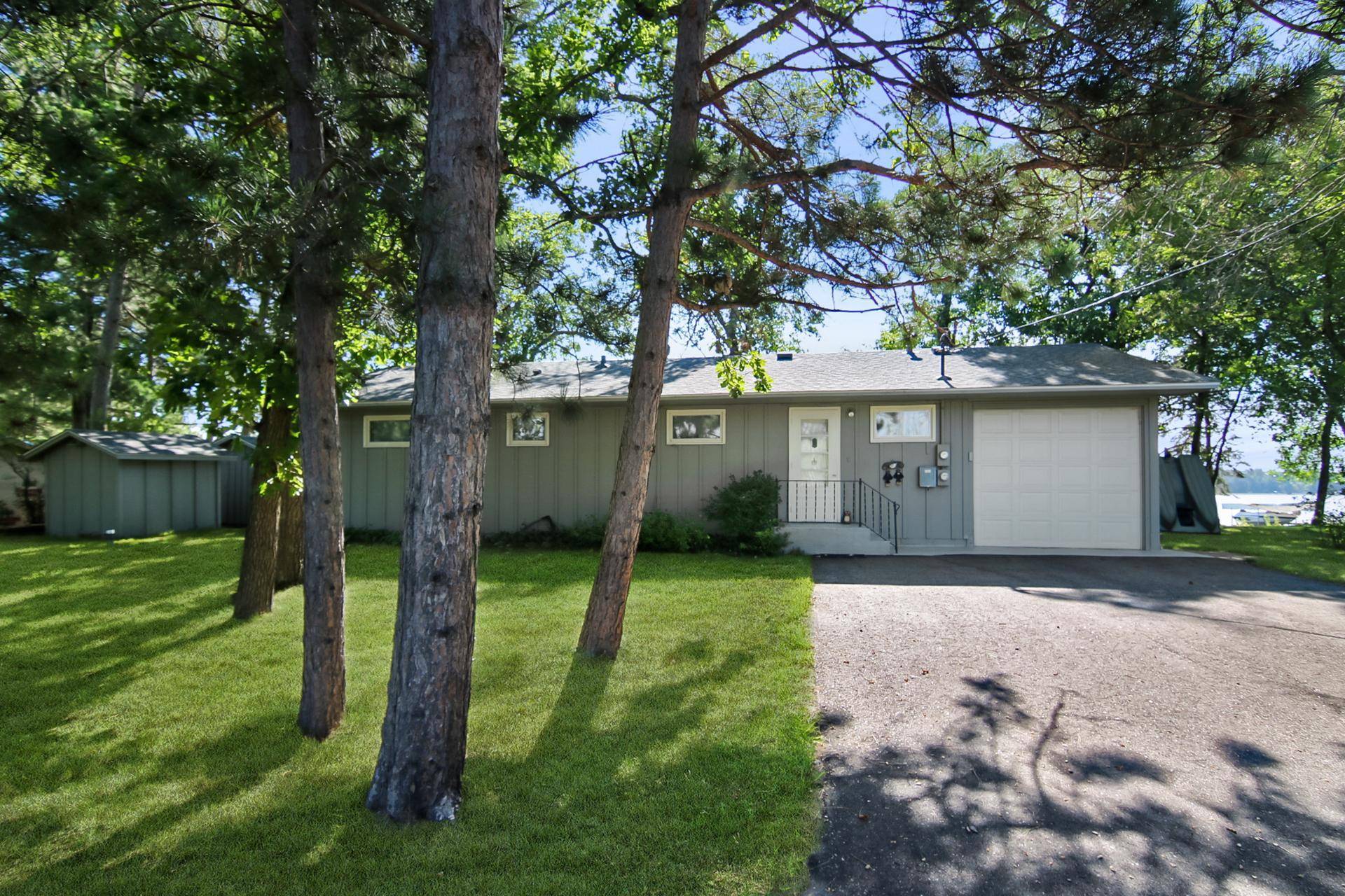 5553 Wilderness RD, Pequot Lakes, MN 56472