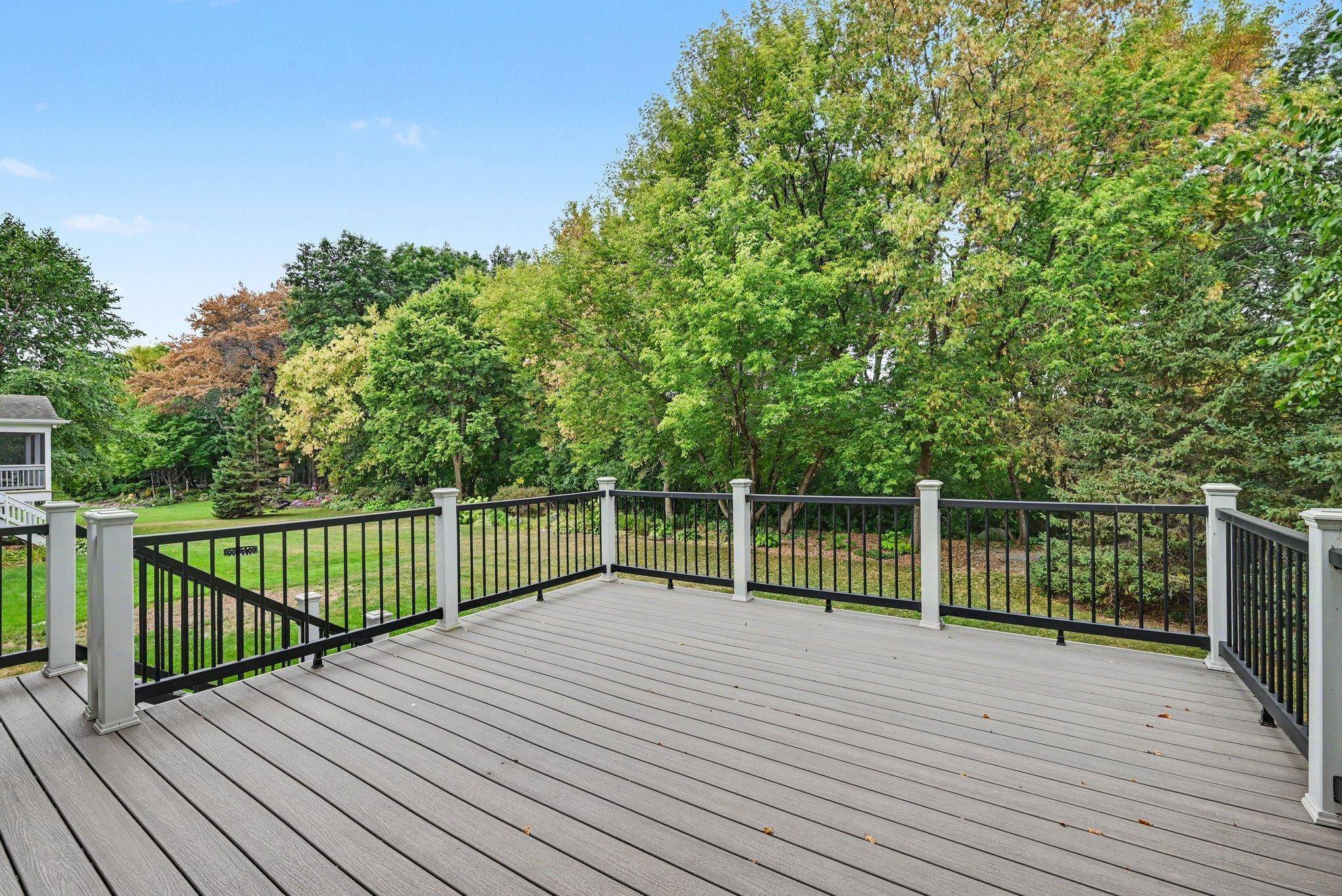 6034 Summit Curve S, Cottage Grove, MN 55016
