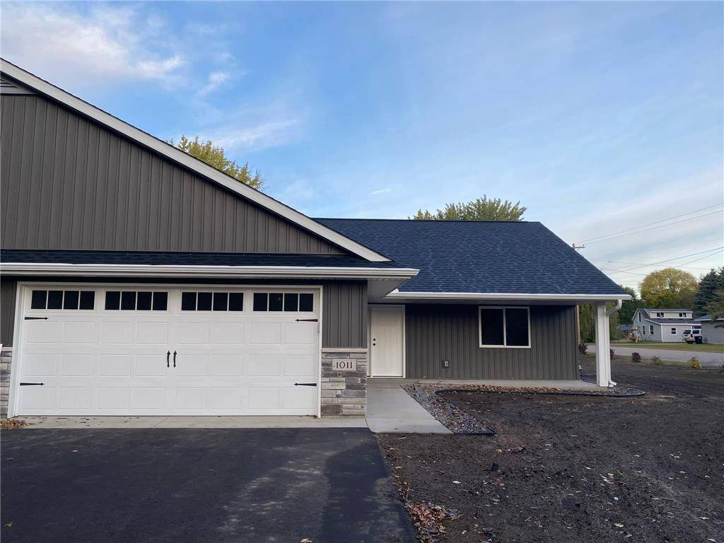 1004 S 5th ST, Princeton, MN 55371