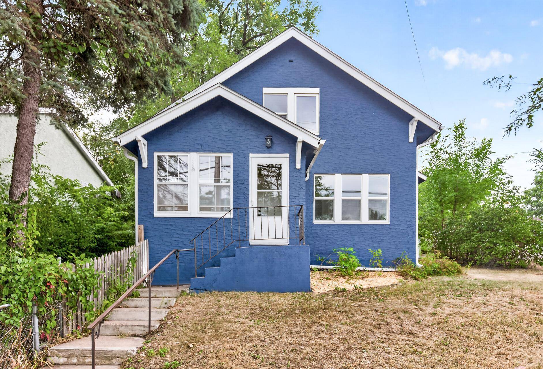 156 Granite ST, Saint Paul, MN 55117