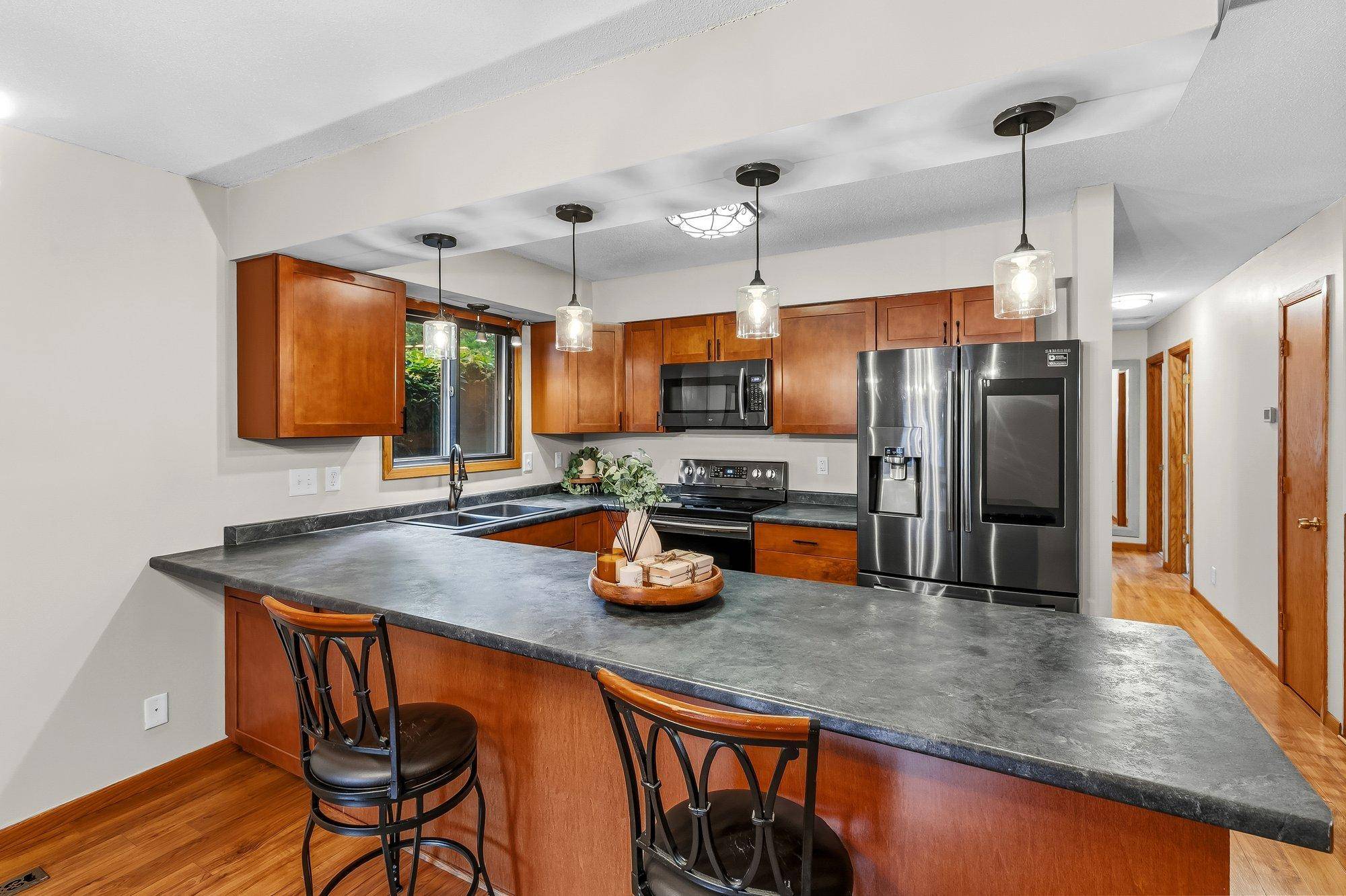 15 Wyoming ST W, Saint Paul, MN 55107