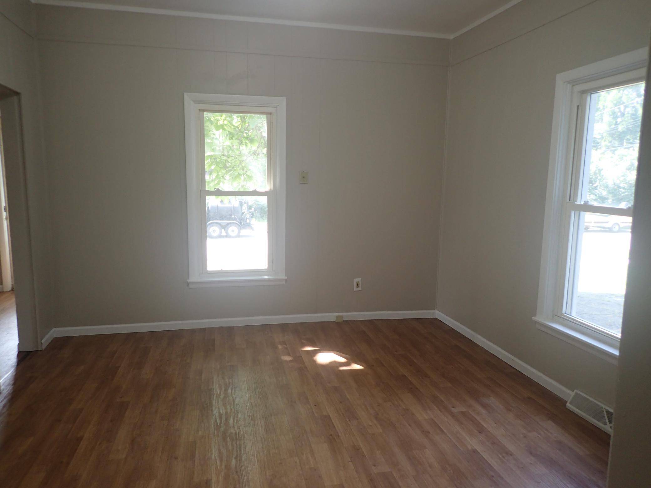 201 3rd ST NW, Buffalo, MN 55313