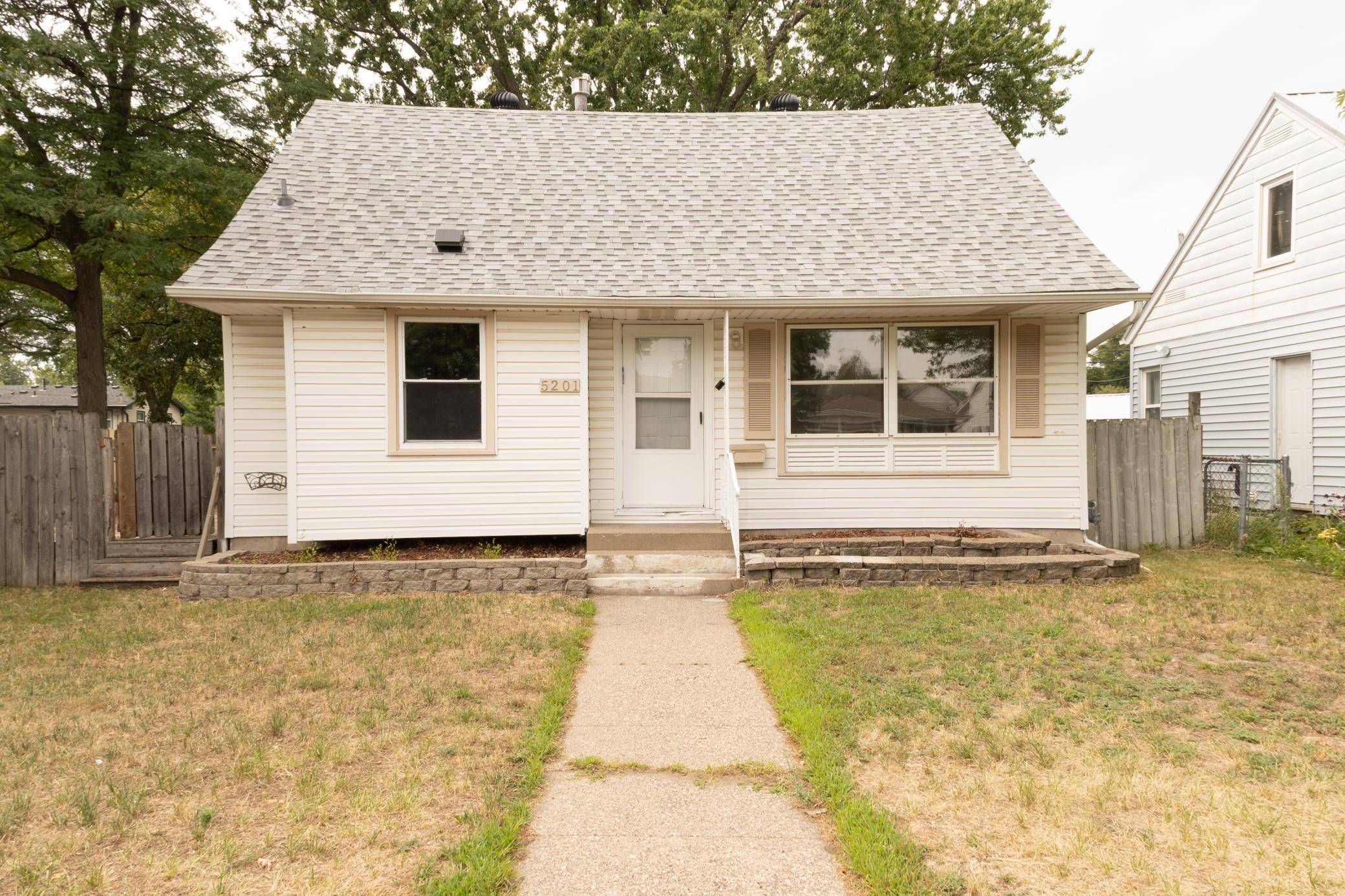 5201 Irving AVE N, Minneapolis, MN 55430