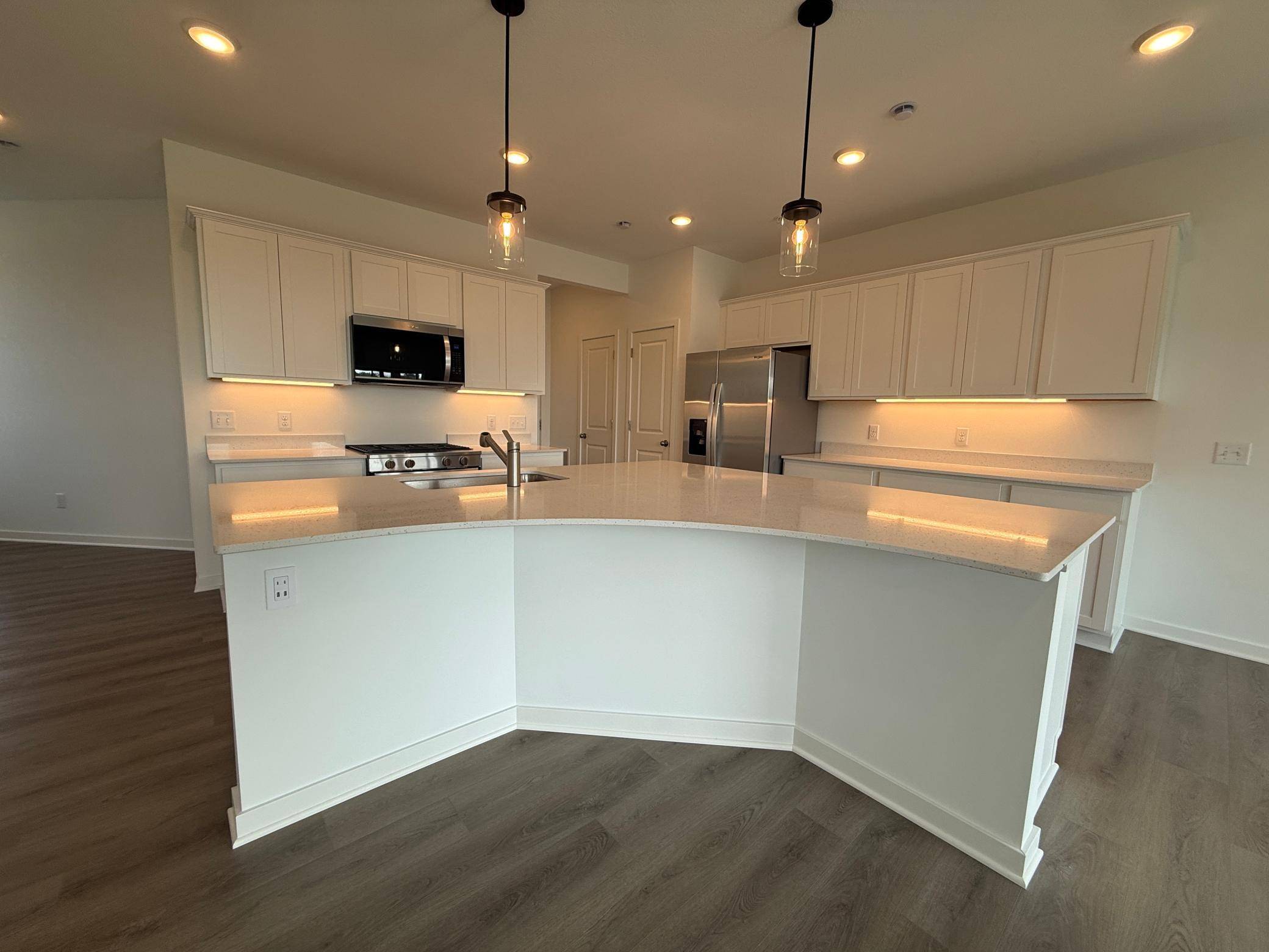 14943 Avondale VW, Rosemount, MN 55068