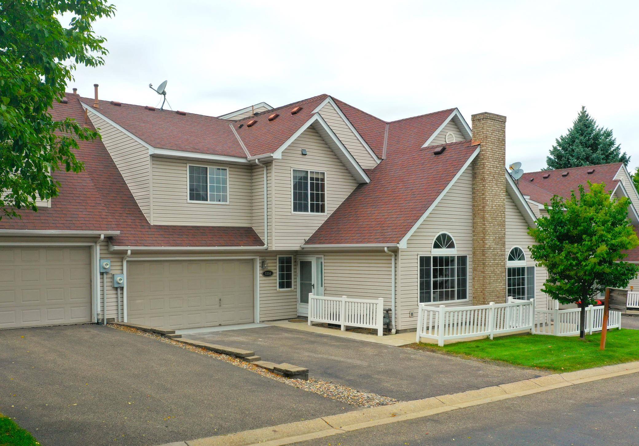 7256 Brittany LN #34, Inver Grove Heights, MN 55076