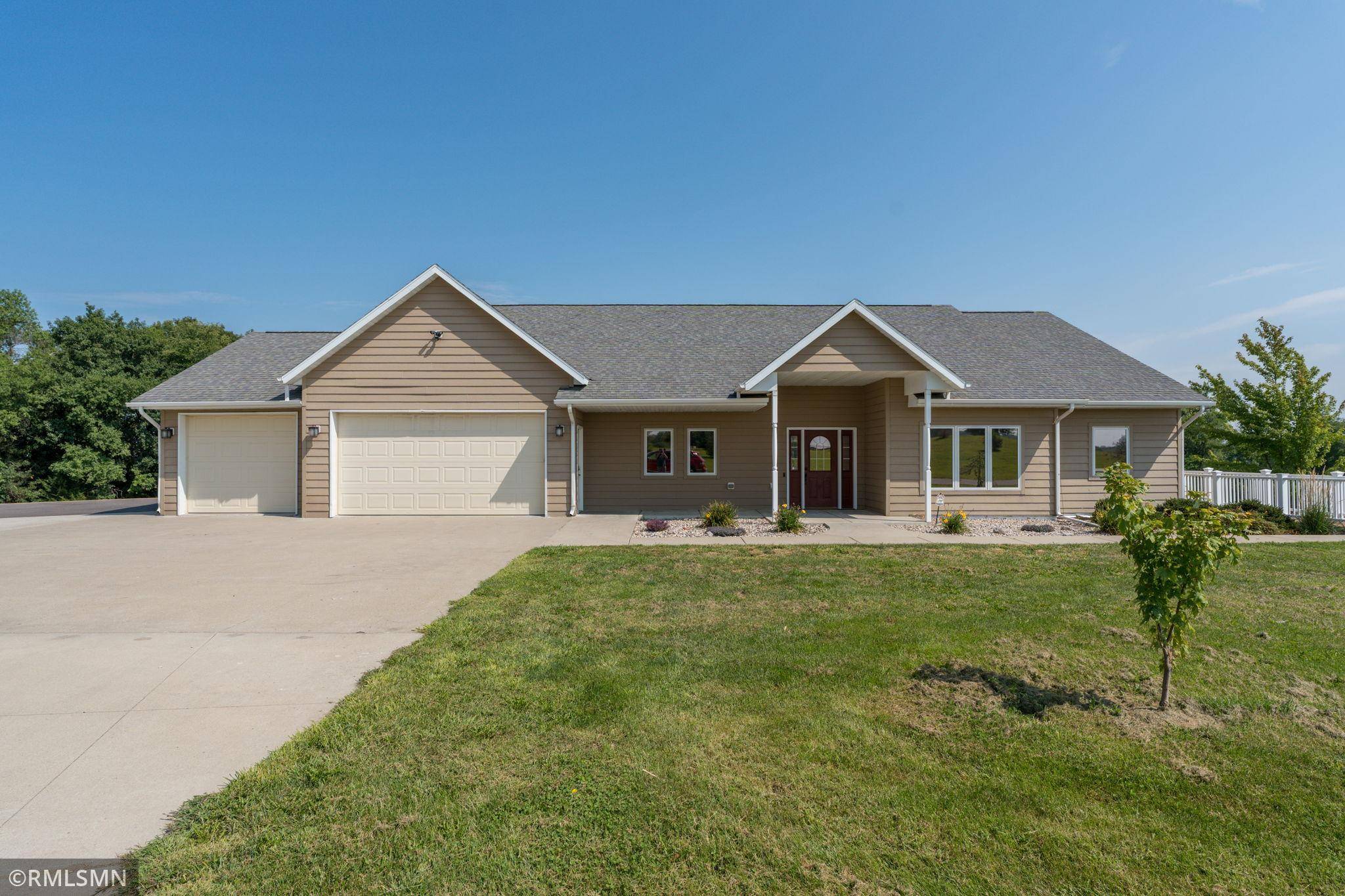 47204 Jason Adam CT, Elysian, MN 56028