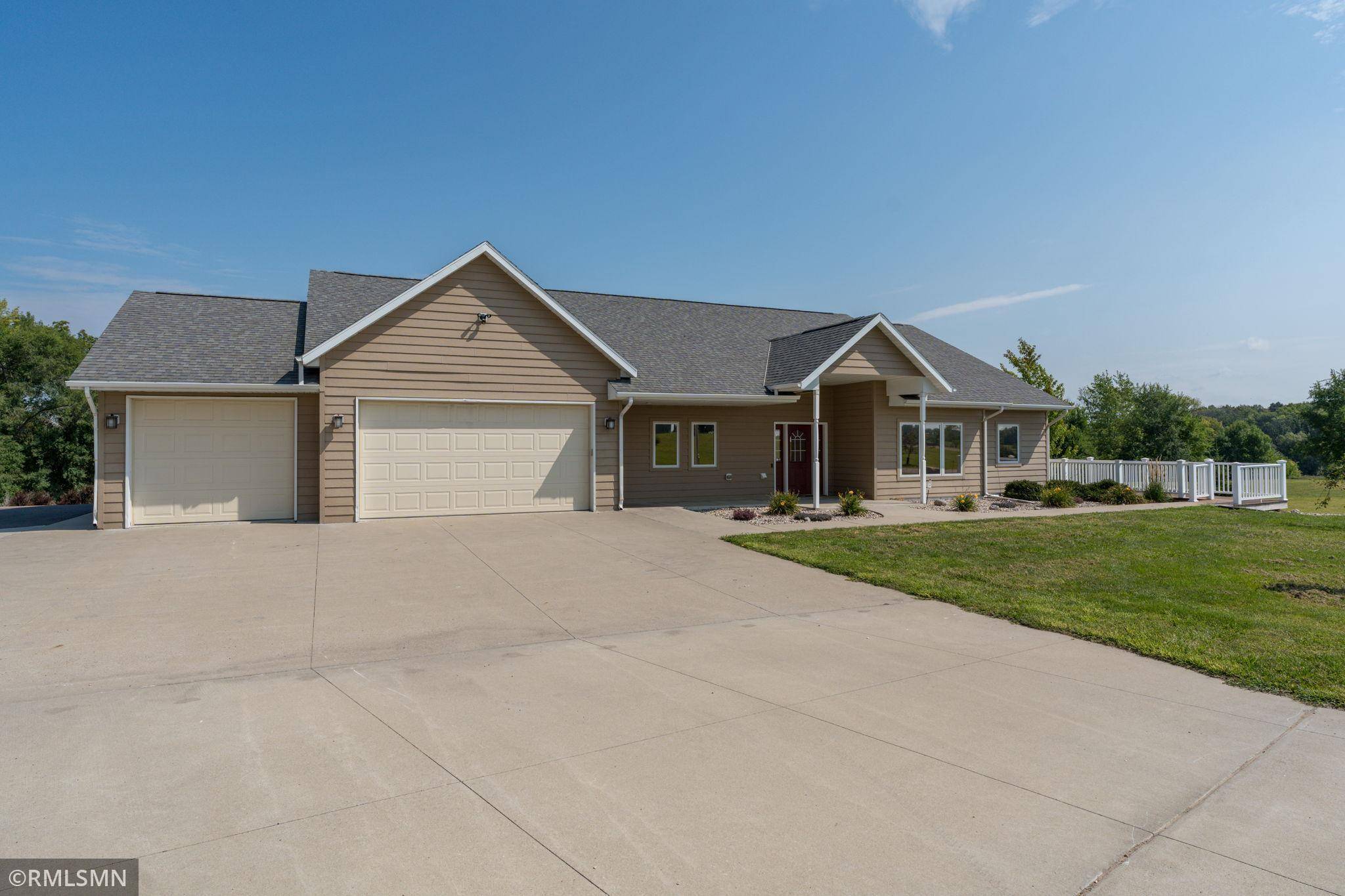47204 Jason Adam CT, Elysian, MN 56028