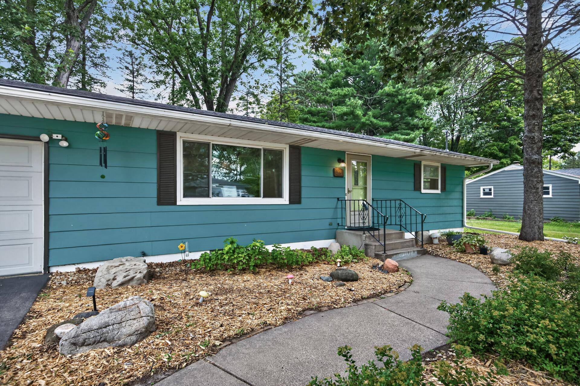 13282 Andrews AVE, Lindstrom, MN 55045