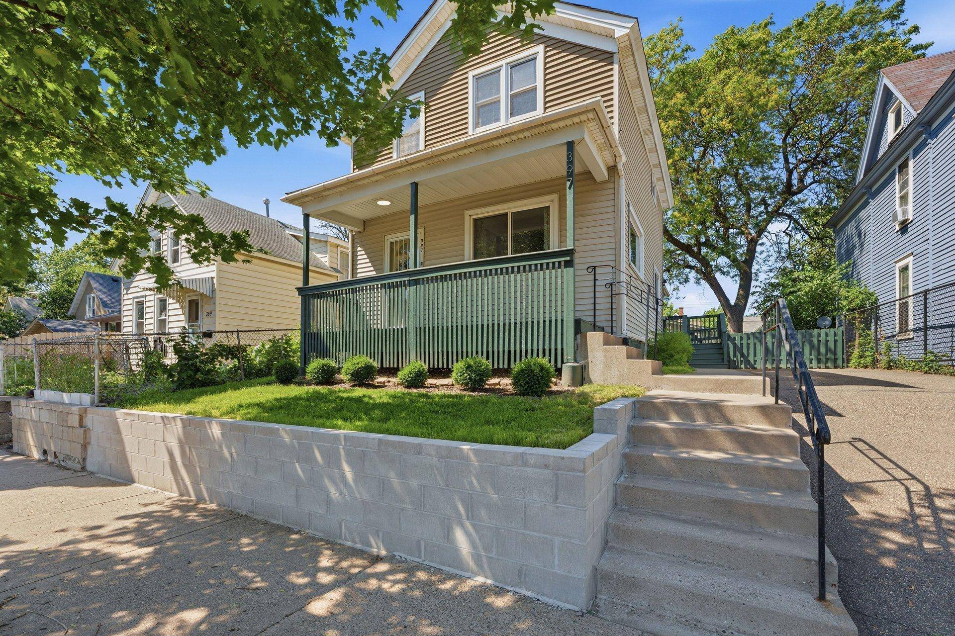 397 Thomas AVE, Saint Paul, MN 55103