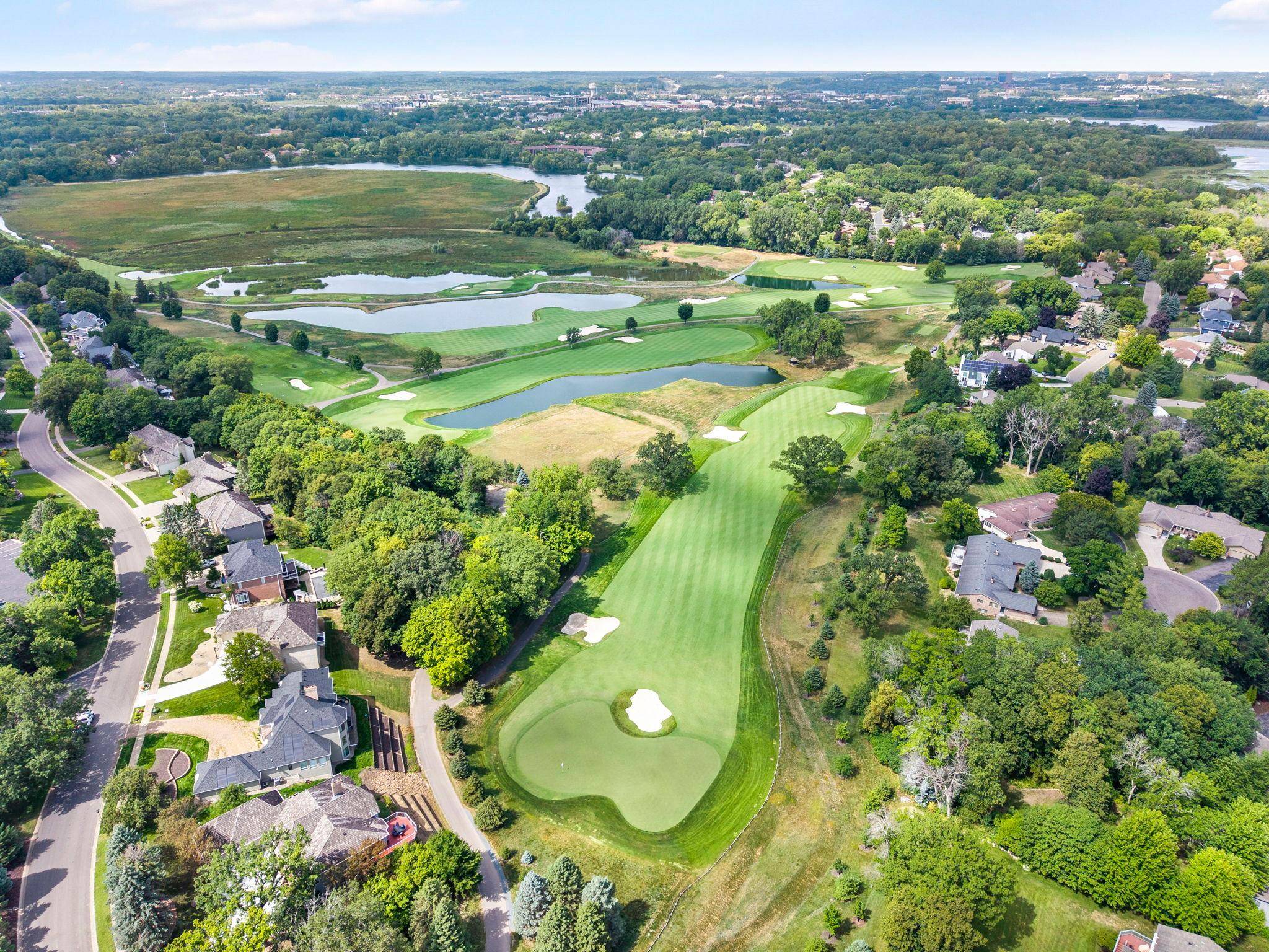 10465 Olympic CIR, Eden Prairie, MN 55347