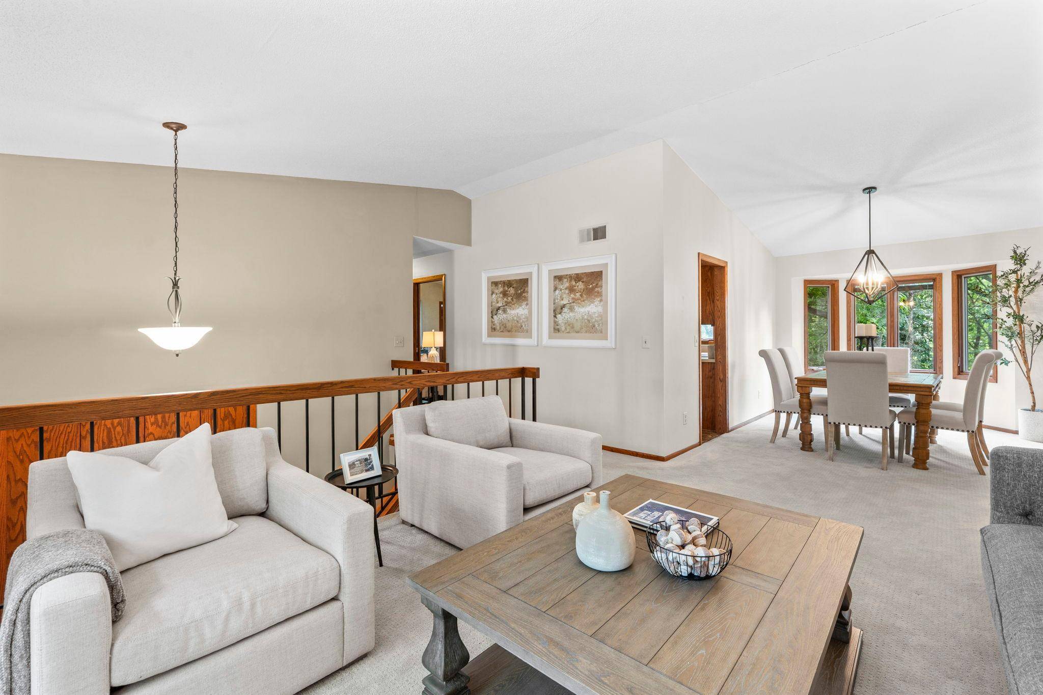 10465 Olympic CIR, Eden Prairie, MN 55347