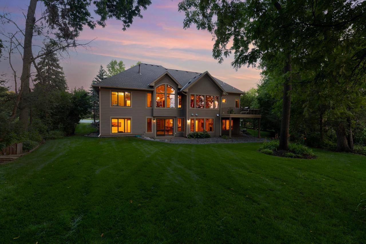2180 Crestview DR, Excelsior, MN 55331