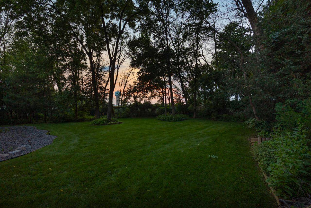 2180 Crestview DR, Excelsior, MN 55331