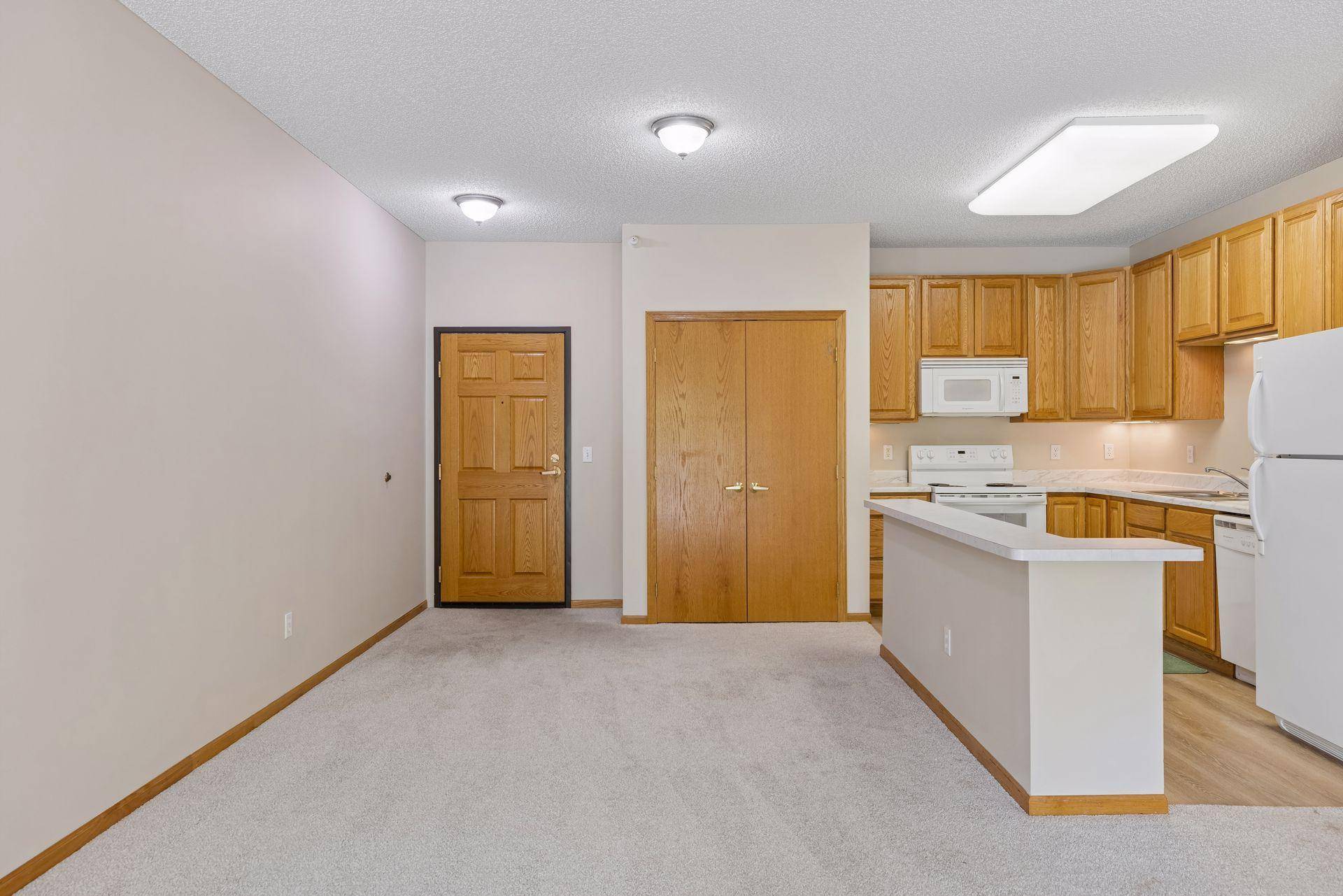 4824 E 53rd ST #307, Minneapolis, MN 55417