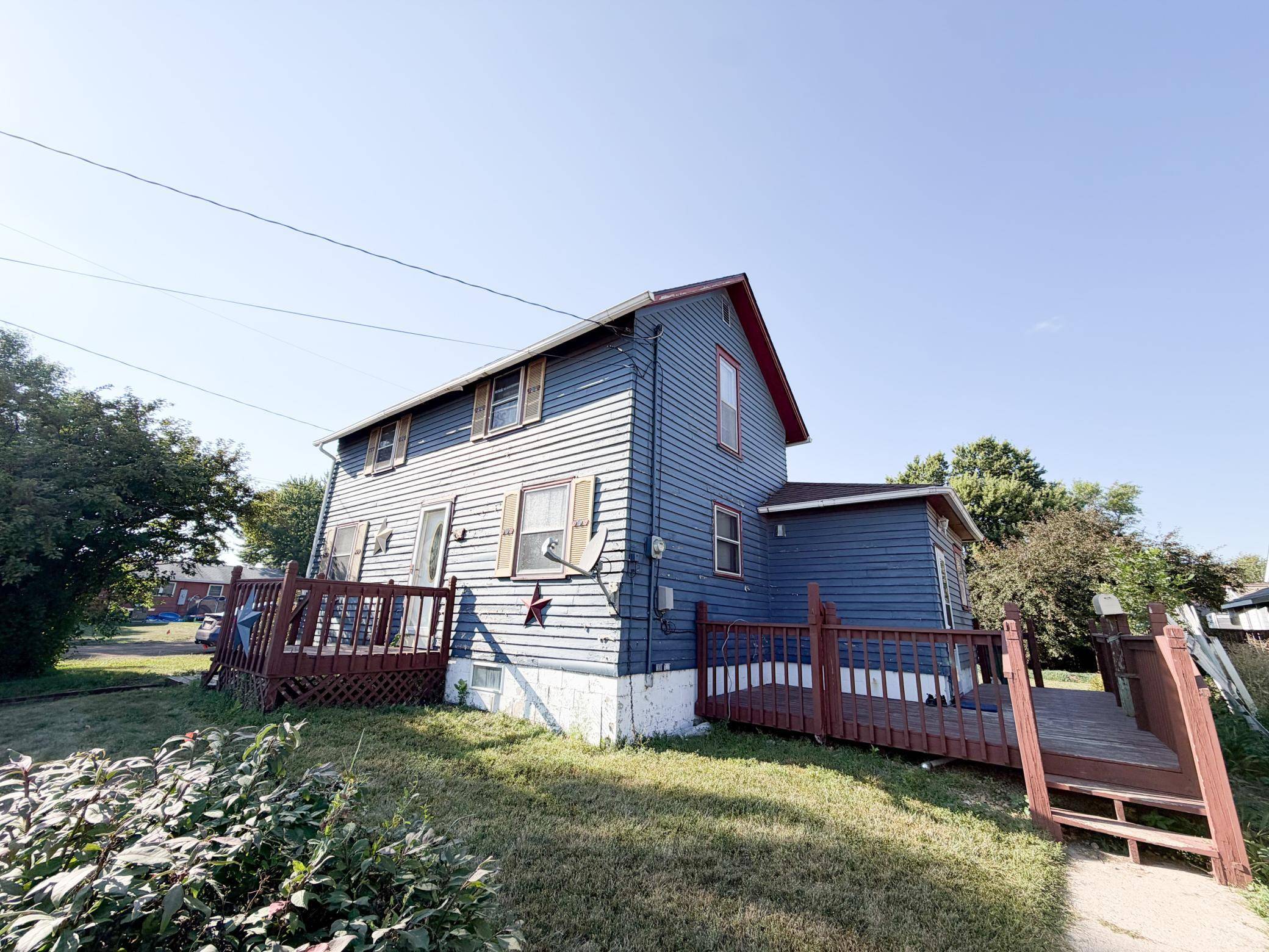 102 Milbrath ST, Okabena, MN 56161