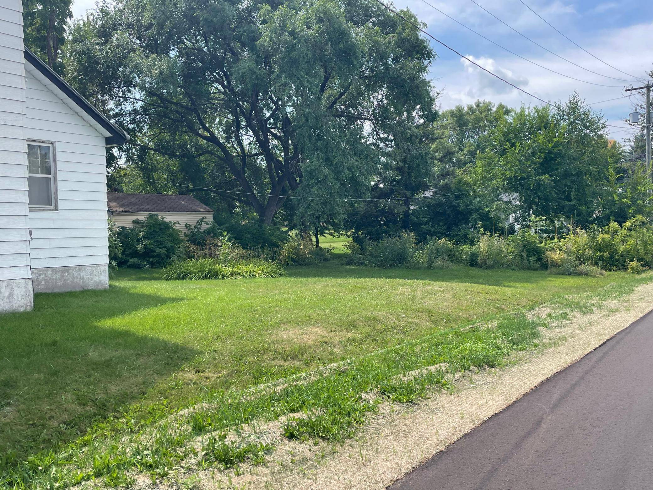 200 Larson AVE, Ashby, MN 56309