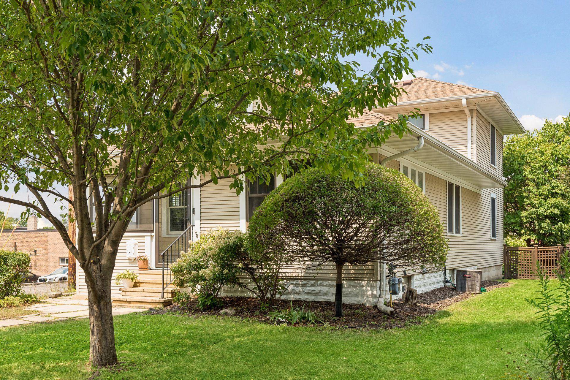 2043 Berkeley AVE, Saint Paul, MN 55105