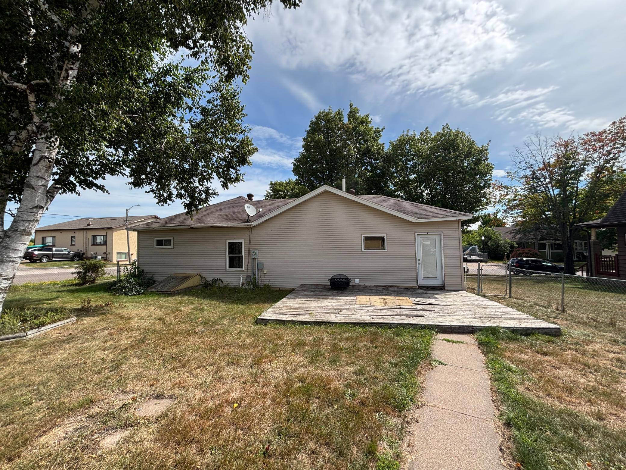 1603 Priddy ST, Bloomer, WI 54724