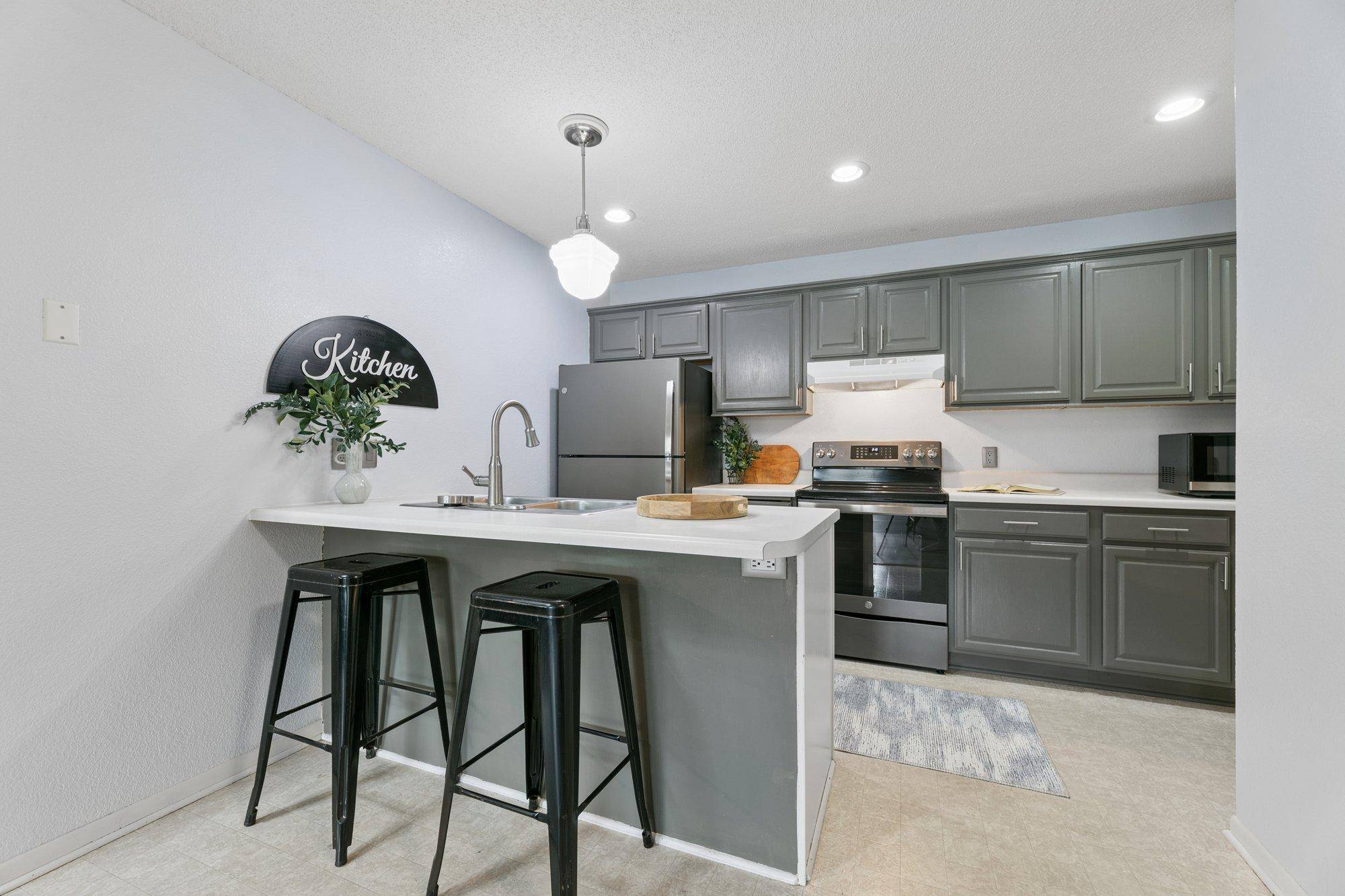 108 Morningside DR NE, Hutchinson, MN 55350