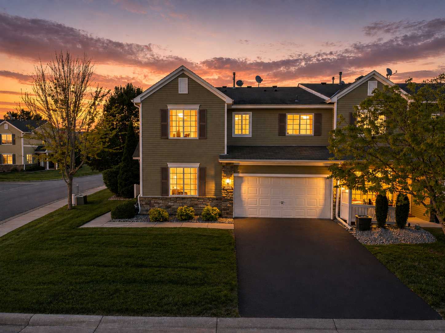 1645 Prescott CT, Chaska, MN 55318