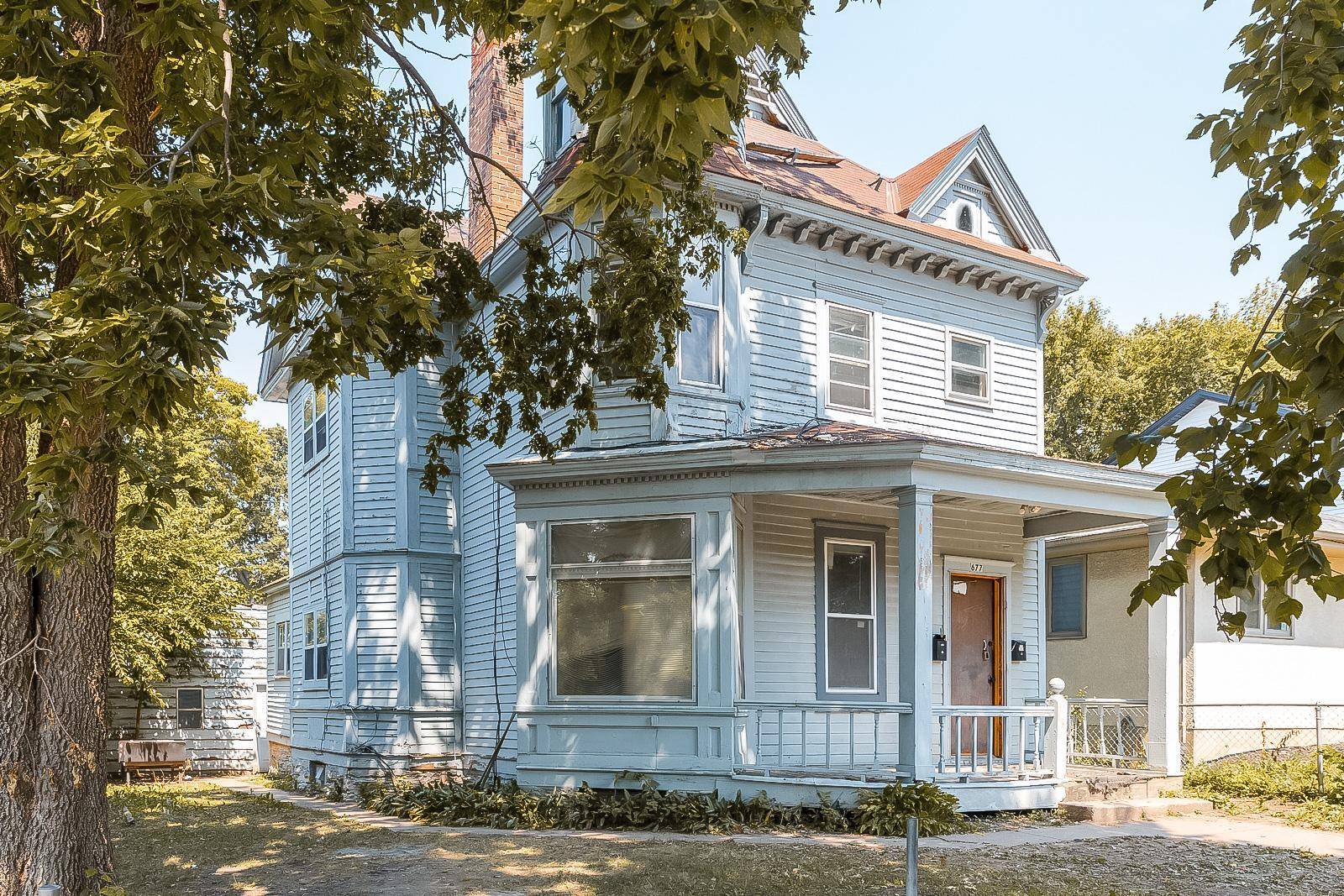 677 Sims AVE, Saint Paul, MN 55106
