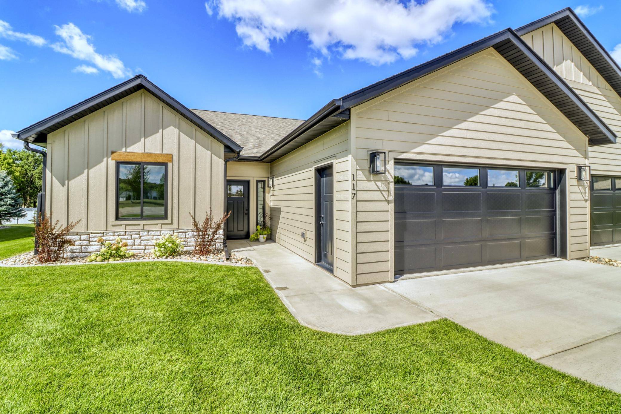 117 Altavista DR, Detroit Lakes, MN 56501