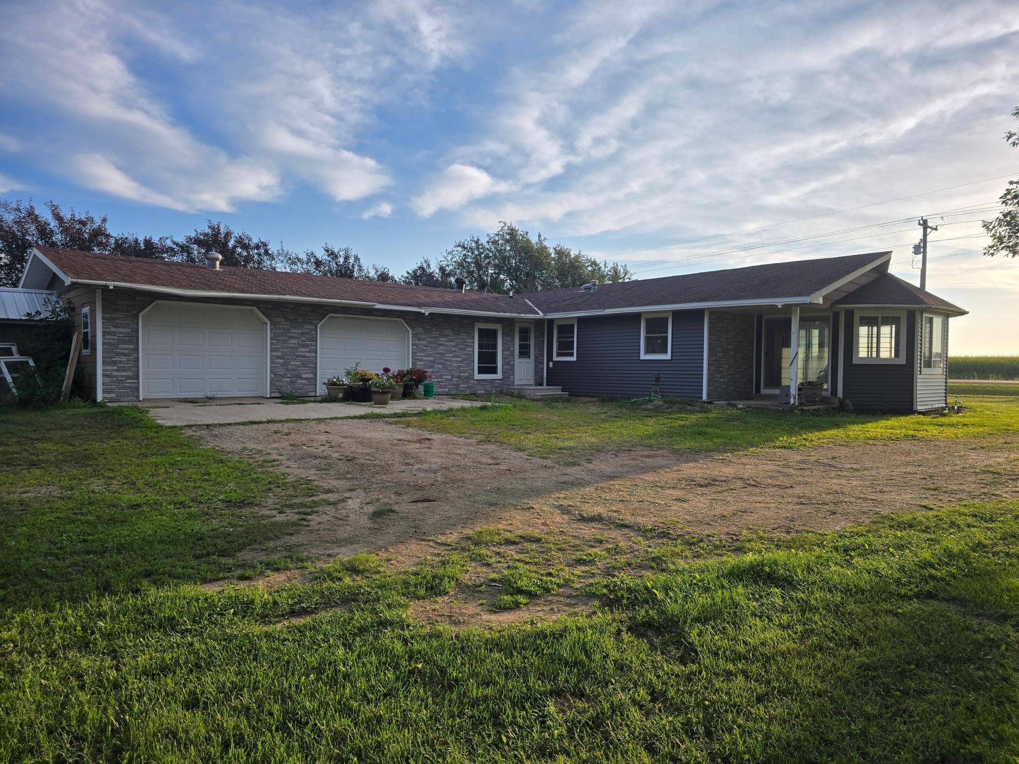 1011 90th AVE, Pipestone, MN 56164