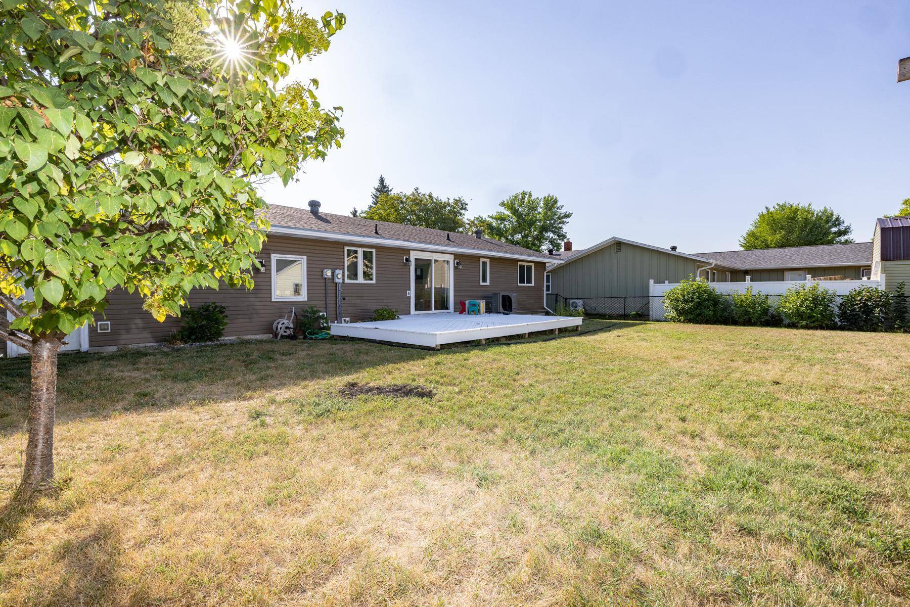 312 3rd AVE E, Halstad, MN 56548