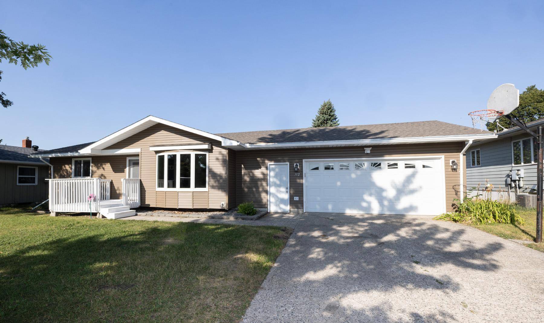 312 3rd AVE E, Halstad, MN 56548