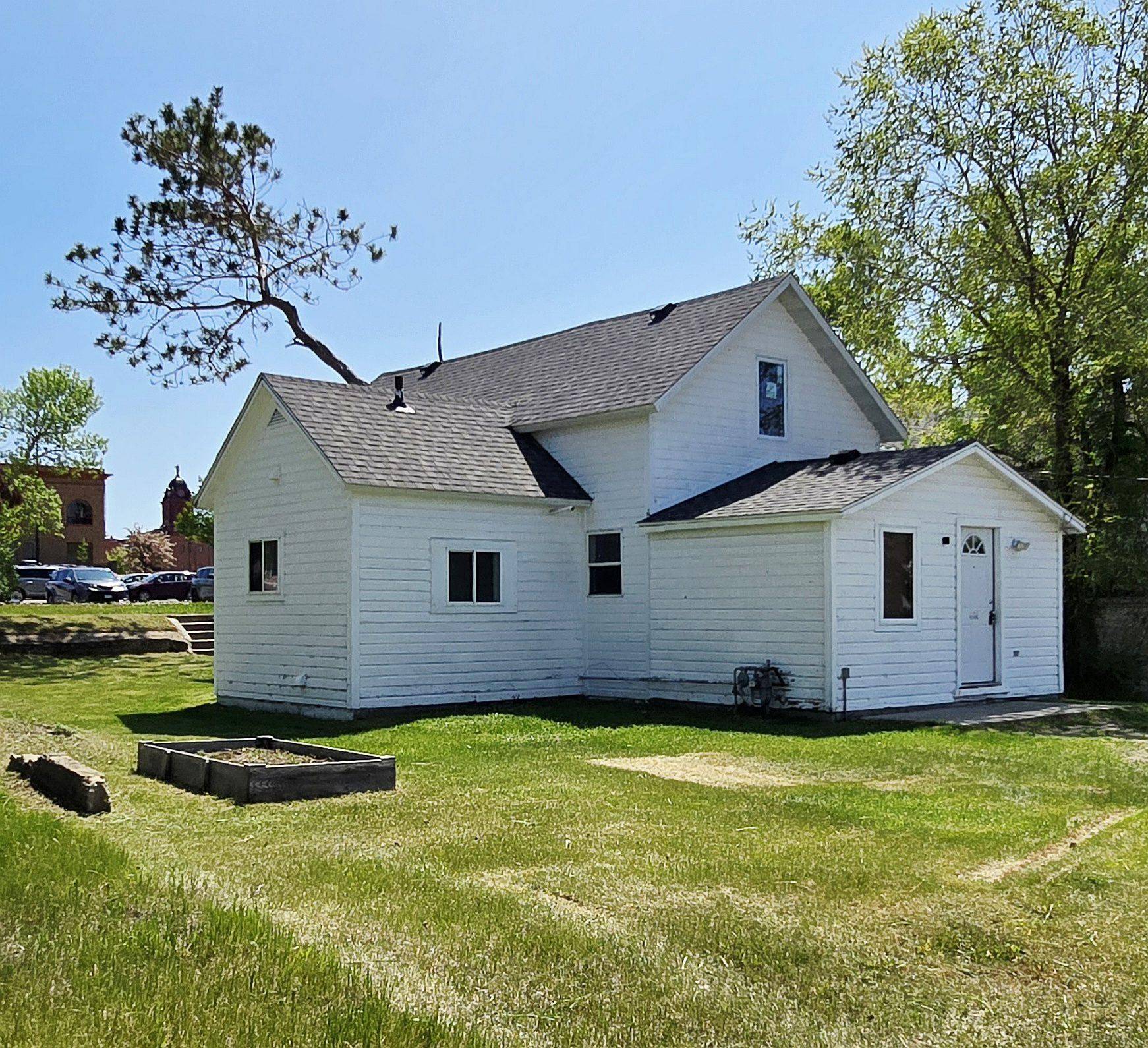 707 Irvine AVE NW, Bemidji, MN 56601