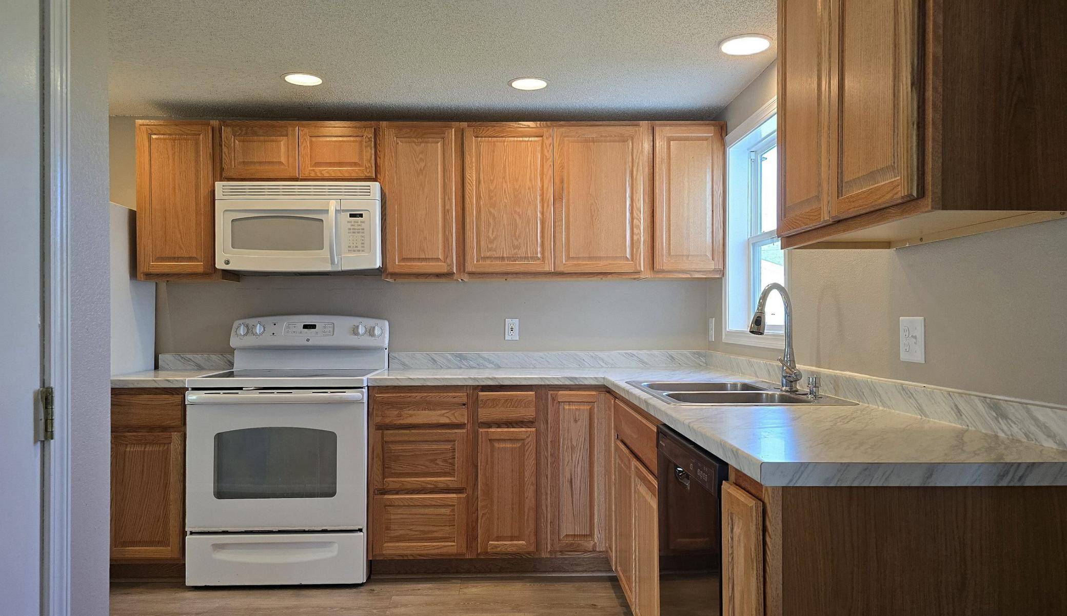707 Irvine AVE NW, Bemidji, MN 56601