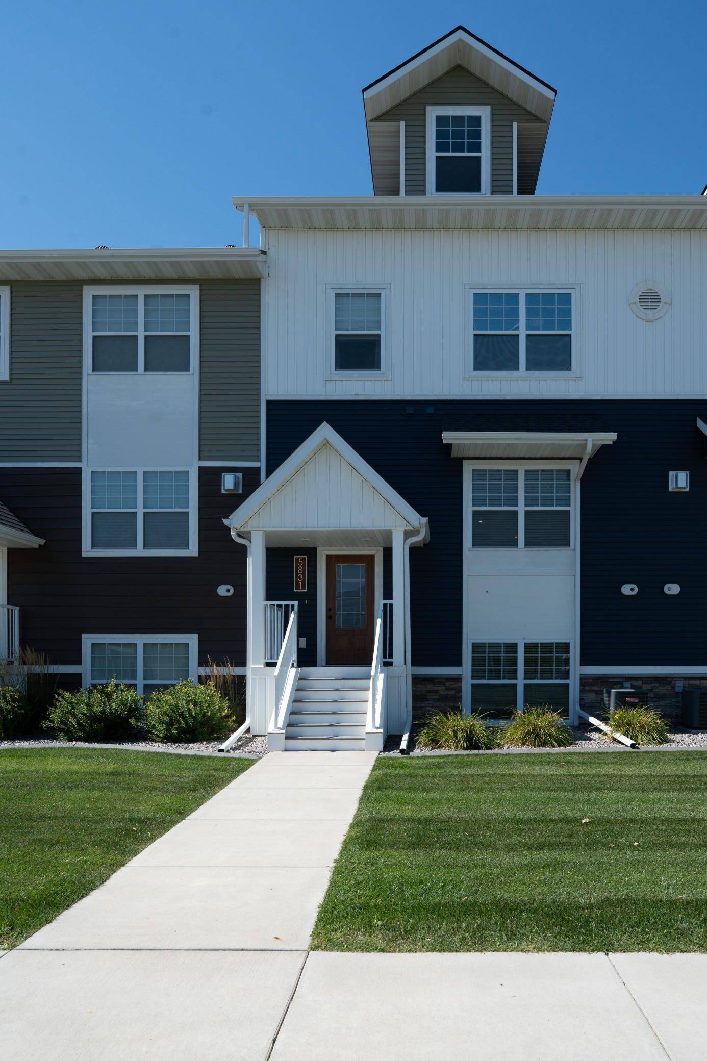 5831 41st ST S, Fargo, ND 58104