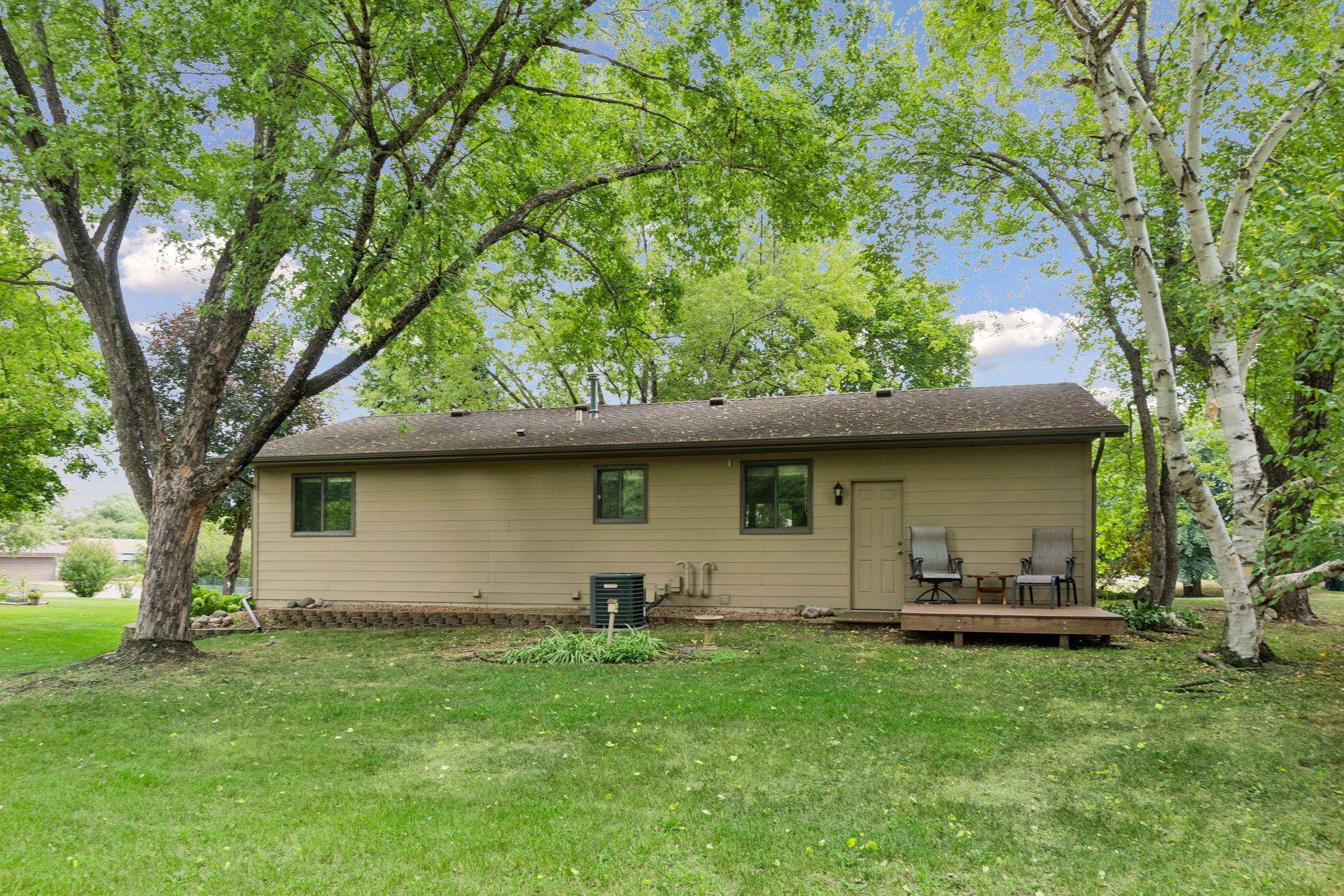 235 Crocus LN, Monticello, MN 55362