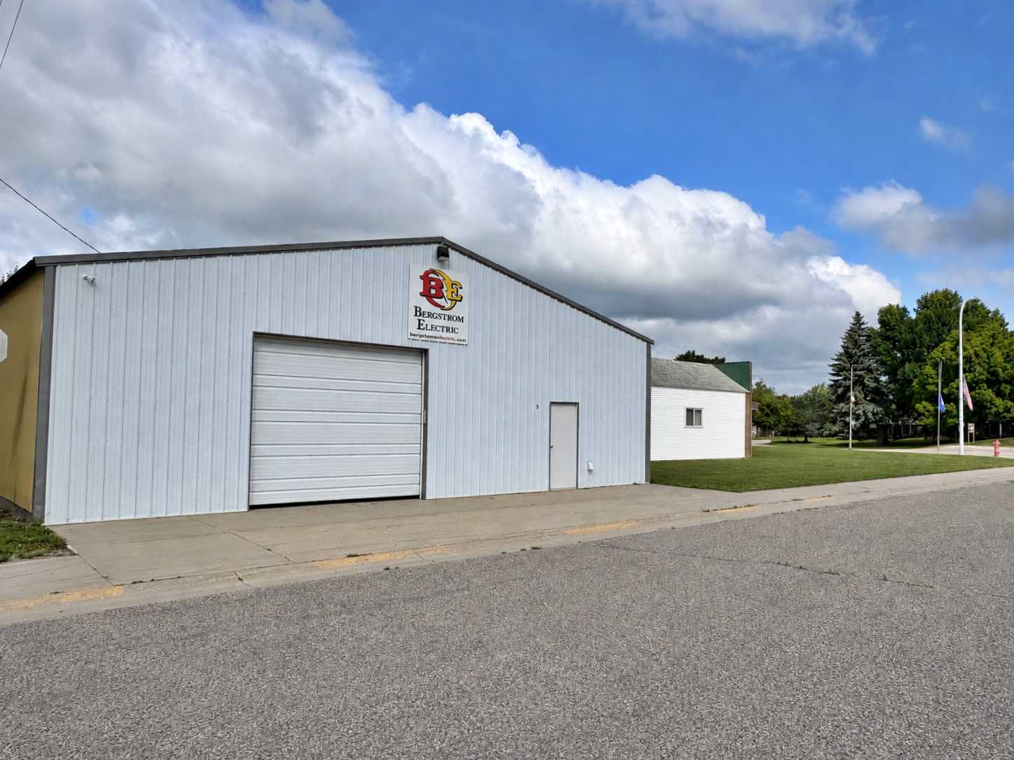 5 Hubbard AVE S, Sebeka, MN 56477