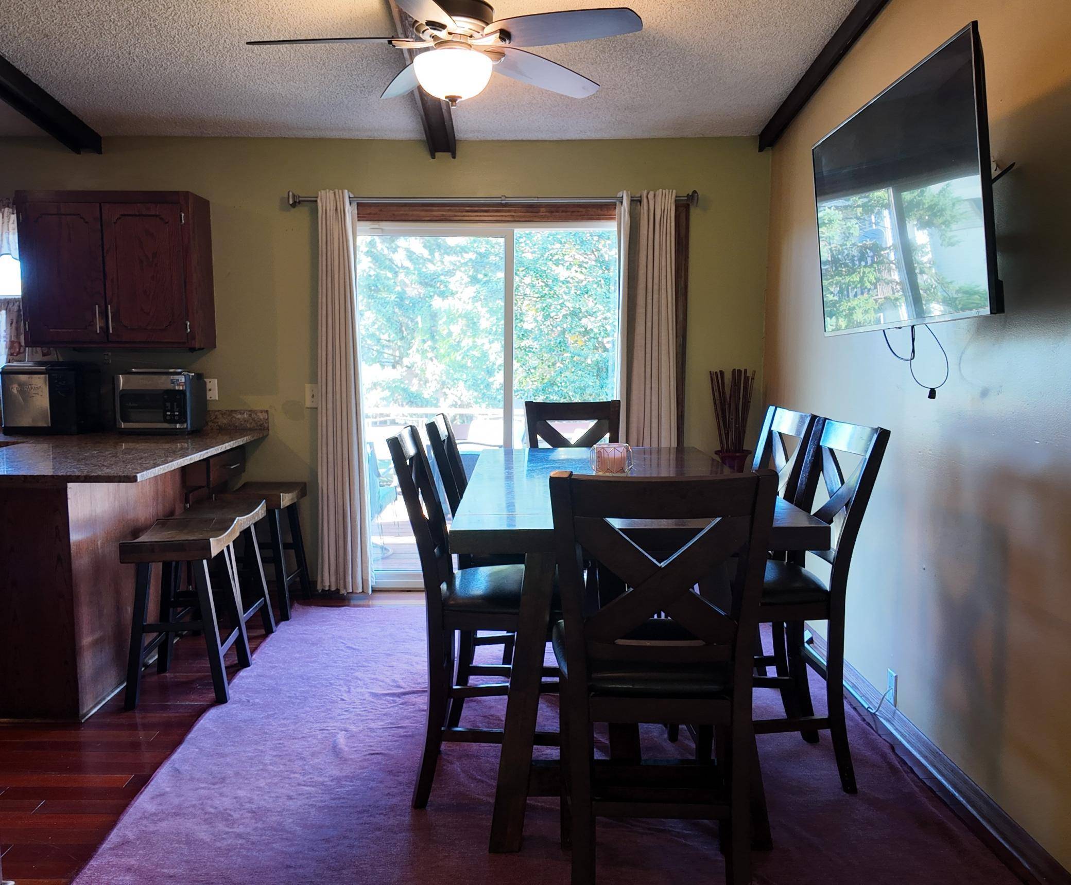 7040 71st AVE N, Brooklyn Park, MN 55428