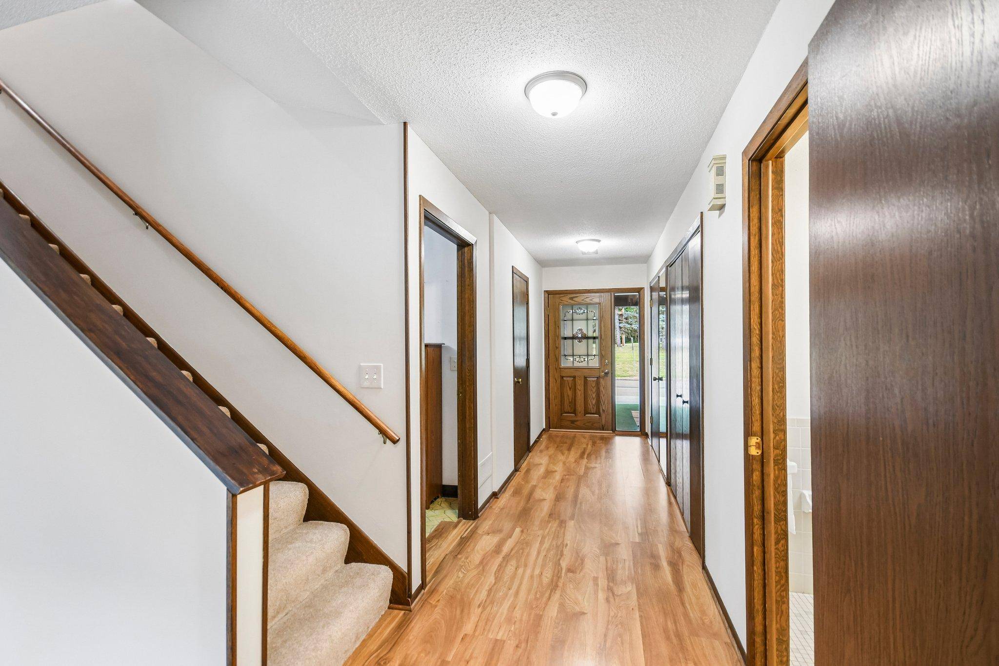 1748 Mcknight RD N #24, Maplewood, MN 55109