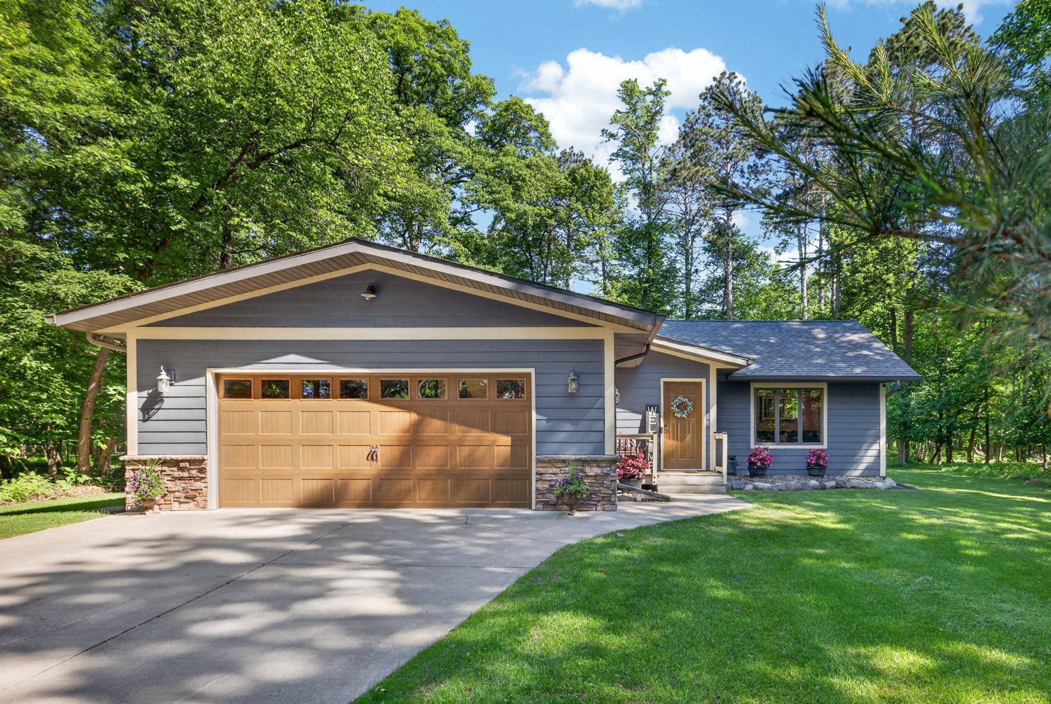 6108 Bittersweet LN, Nisswa, MN 56468