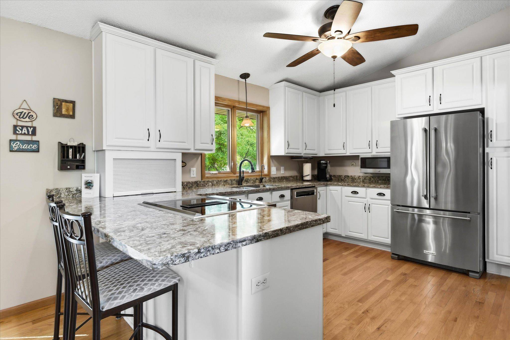 13705 59th PL N, Plymouth, MN 55446