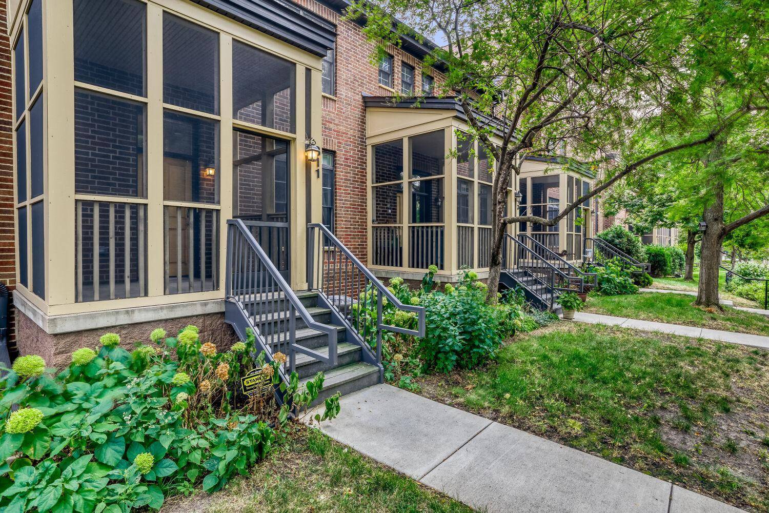 811 Thornton ST SE, Minneapolis, MN 55414