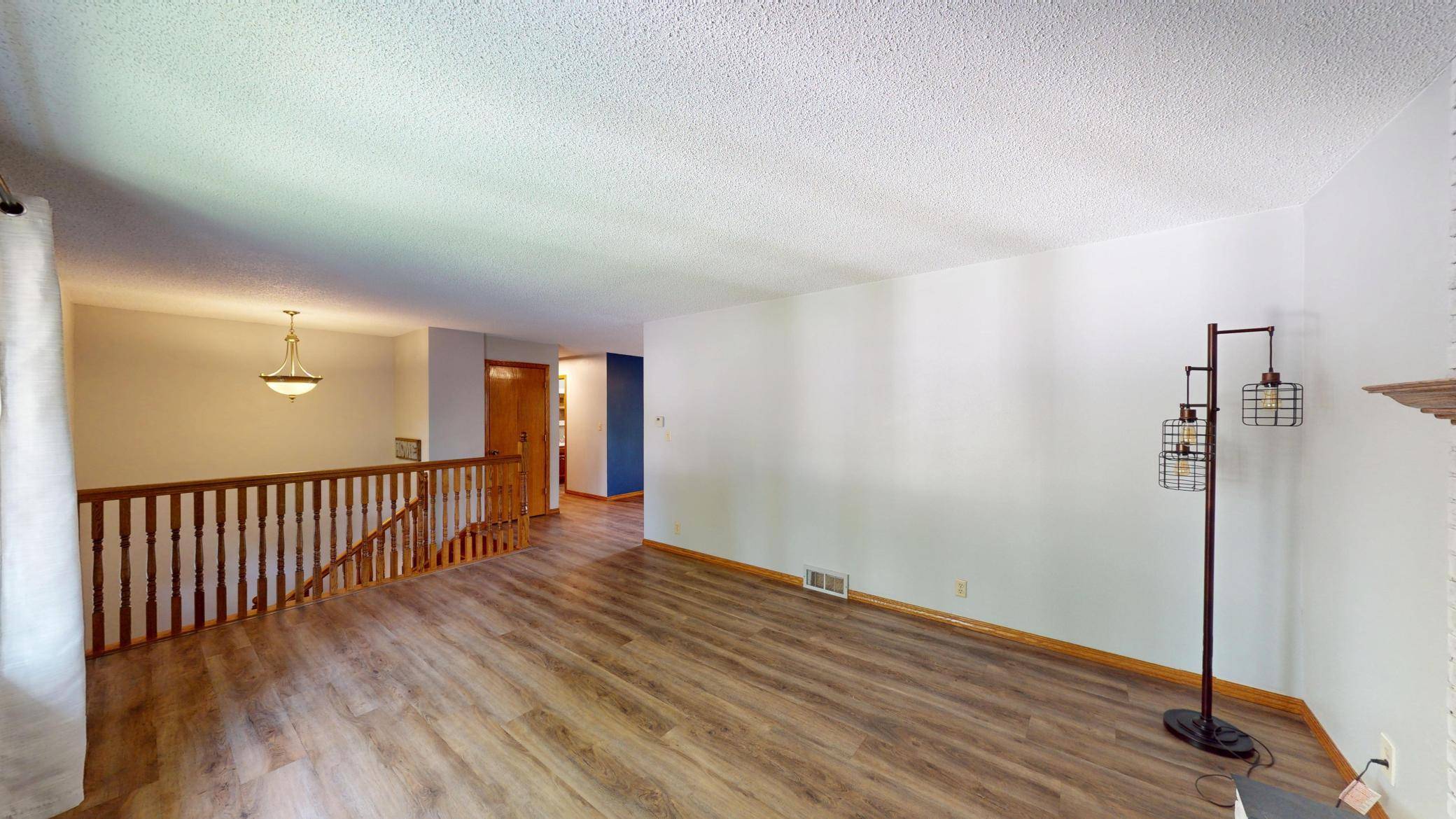 1605 Canary DR, Albert Lea, MN 56007