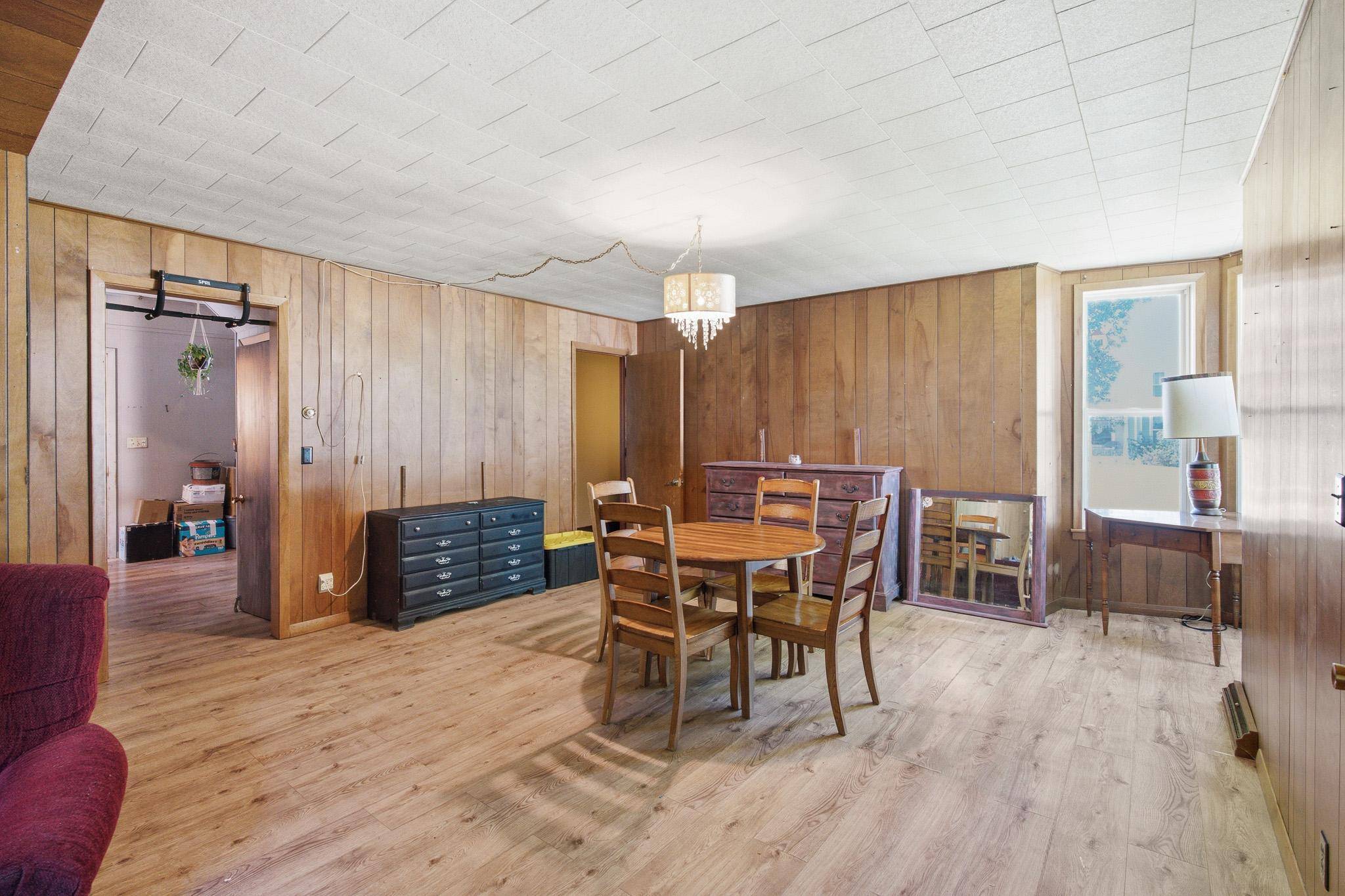 204 E 12th ST, Blue Earth, MN 56013
